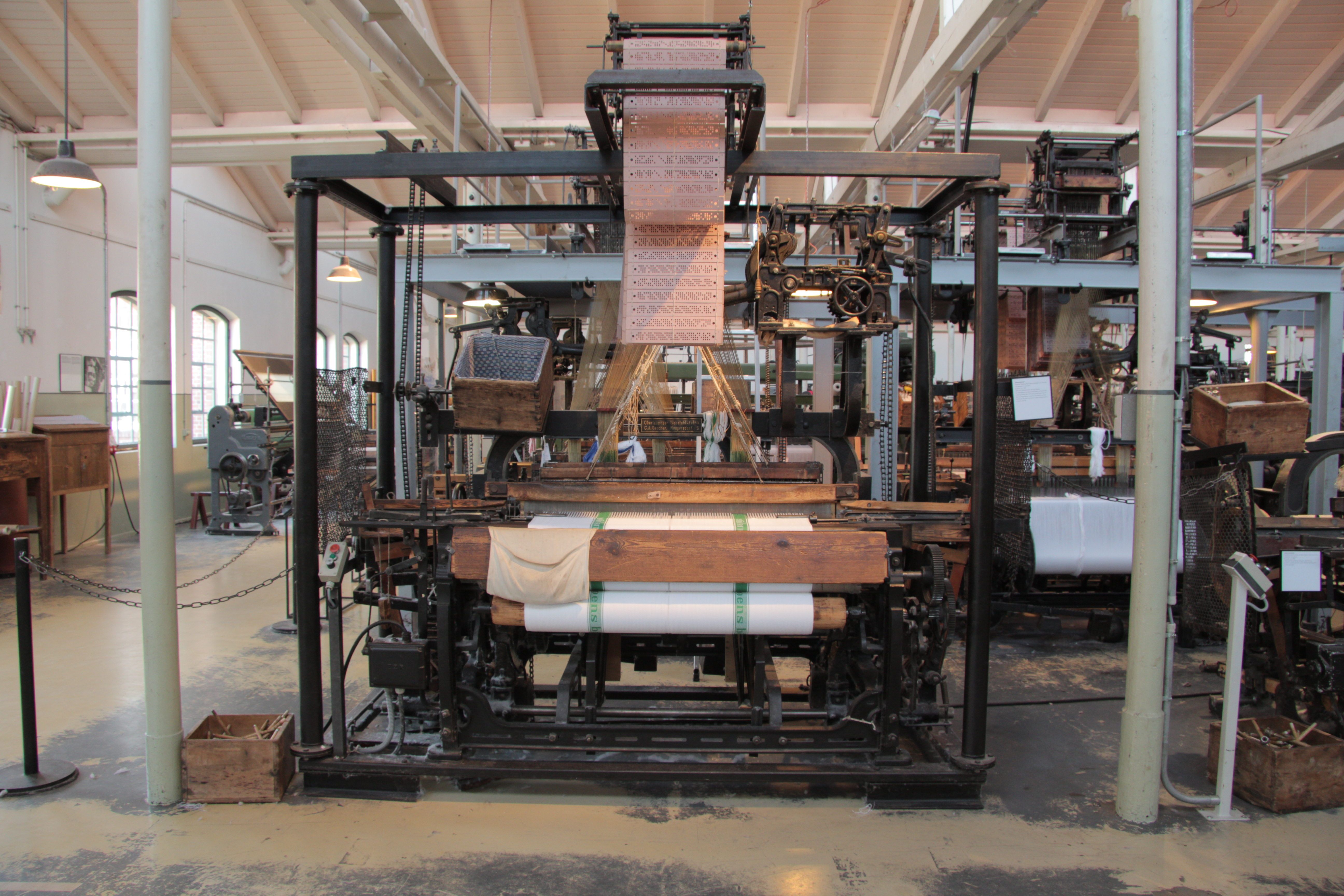 Weaving machine Sounds Of Changes