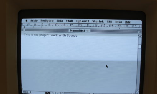 Macintosh SE30 Typing