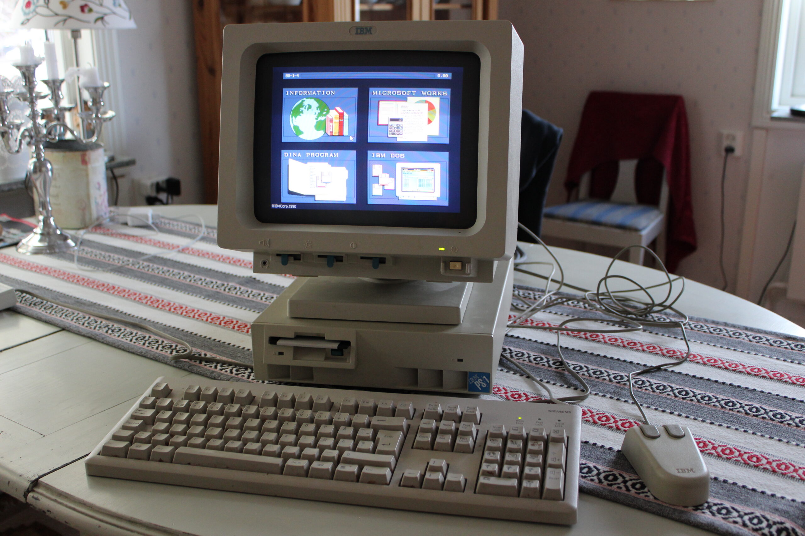 IBM PS/1 start