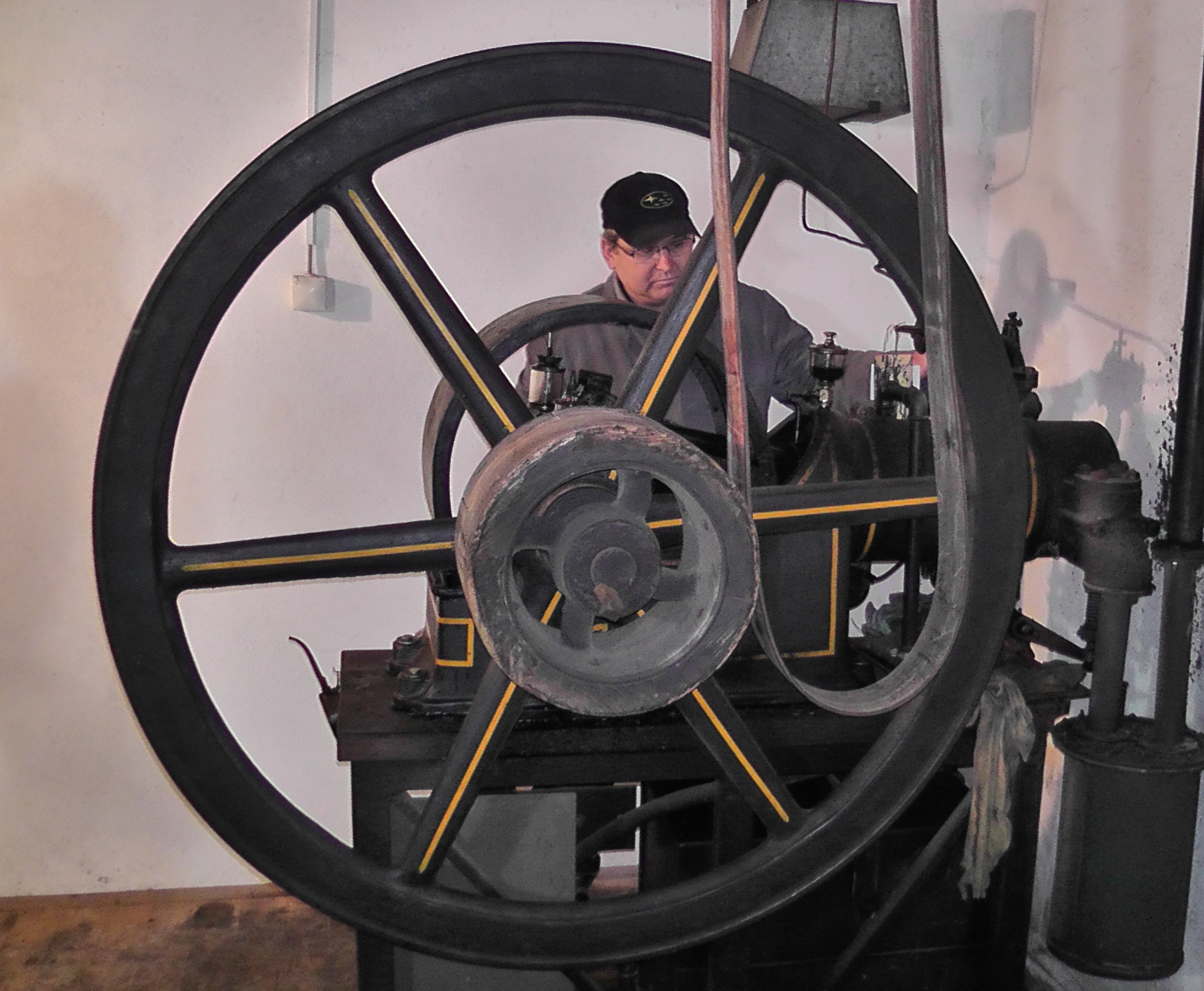 Stationary Engine