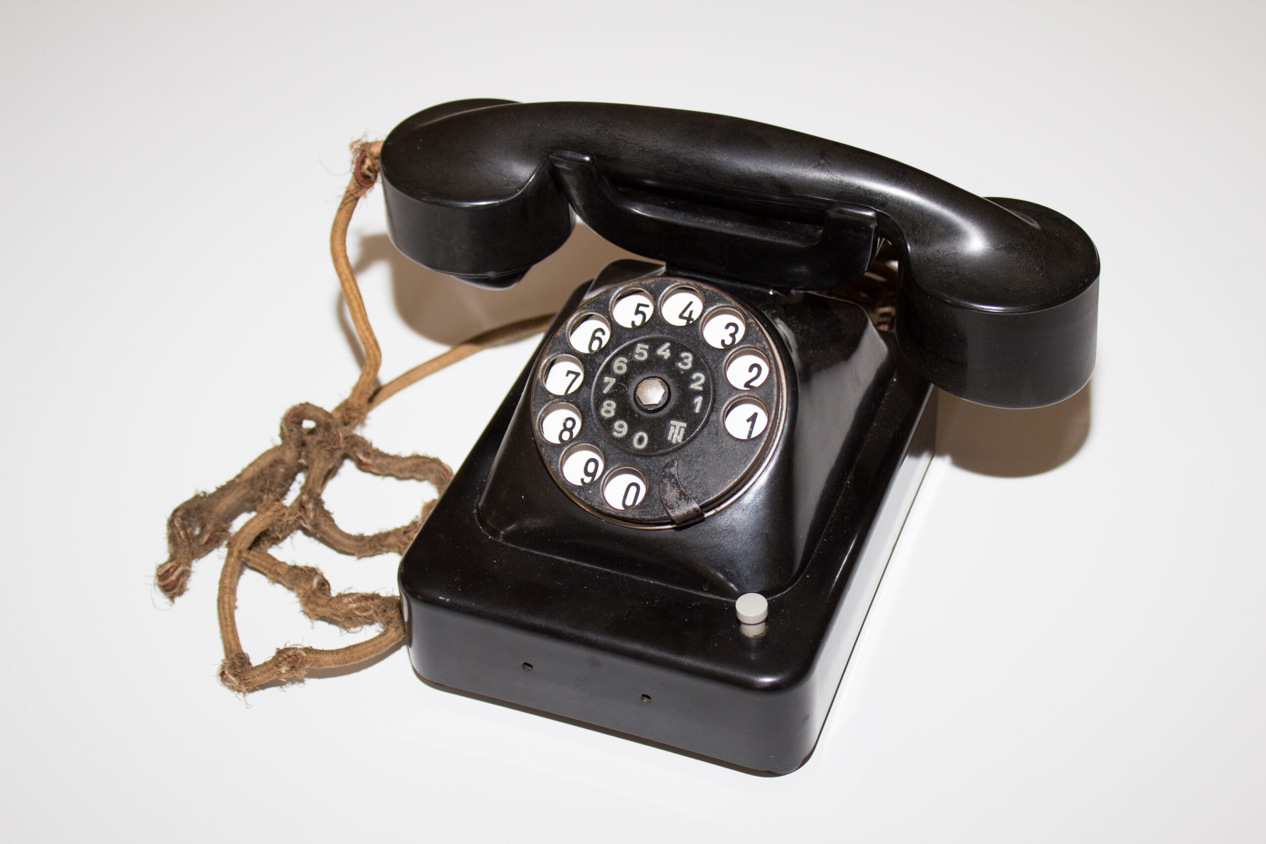 "Nikola Tesla" telephone - ringing