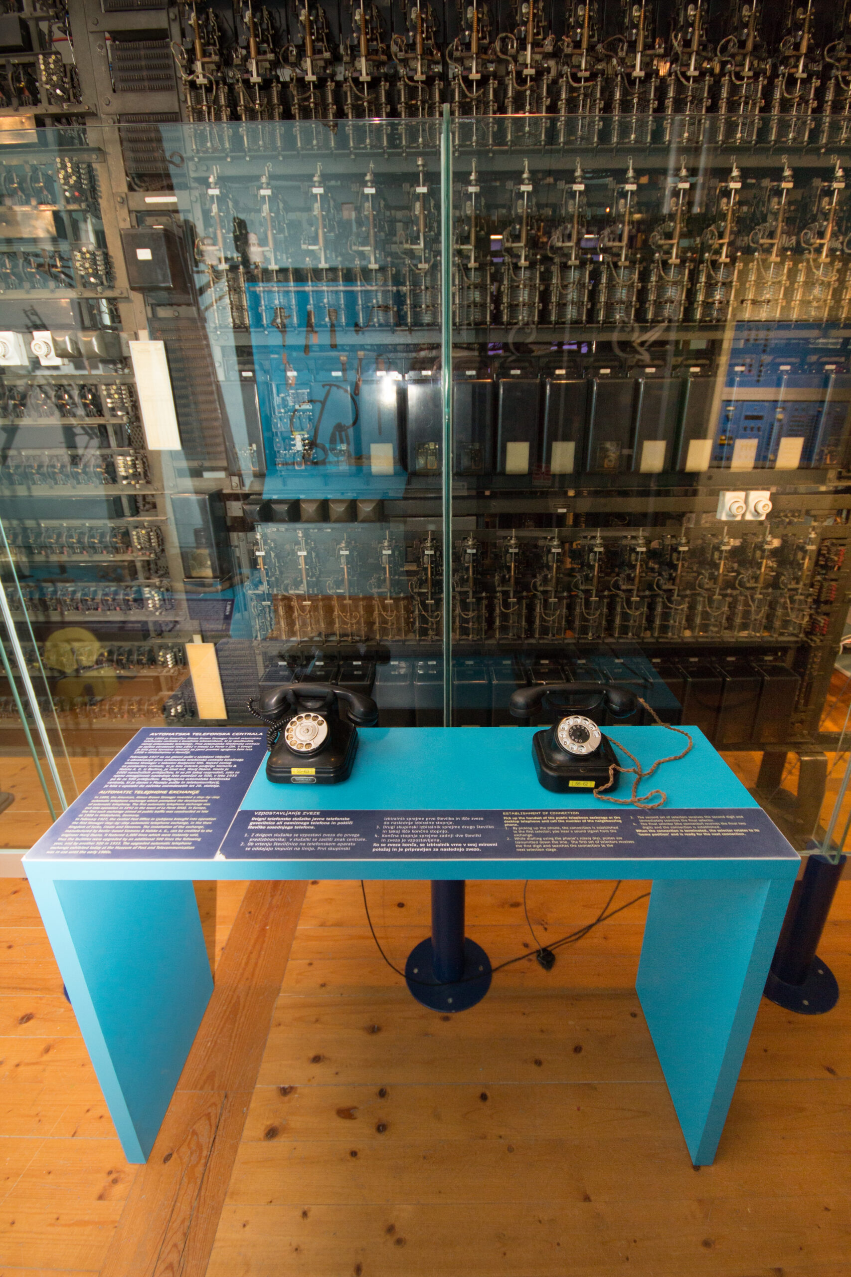 Automatic telephone exchange - operating