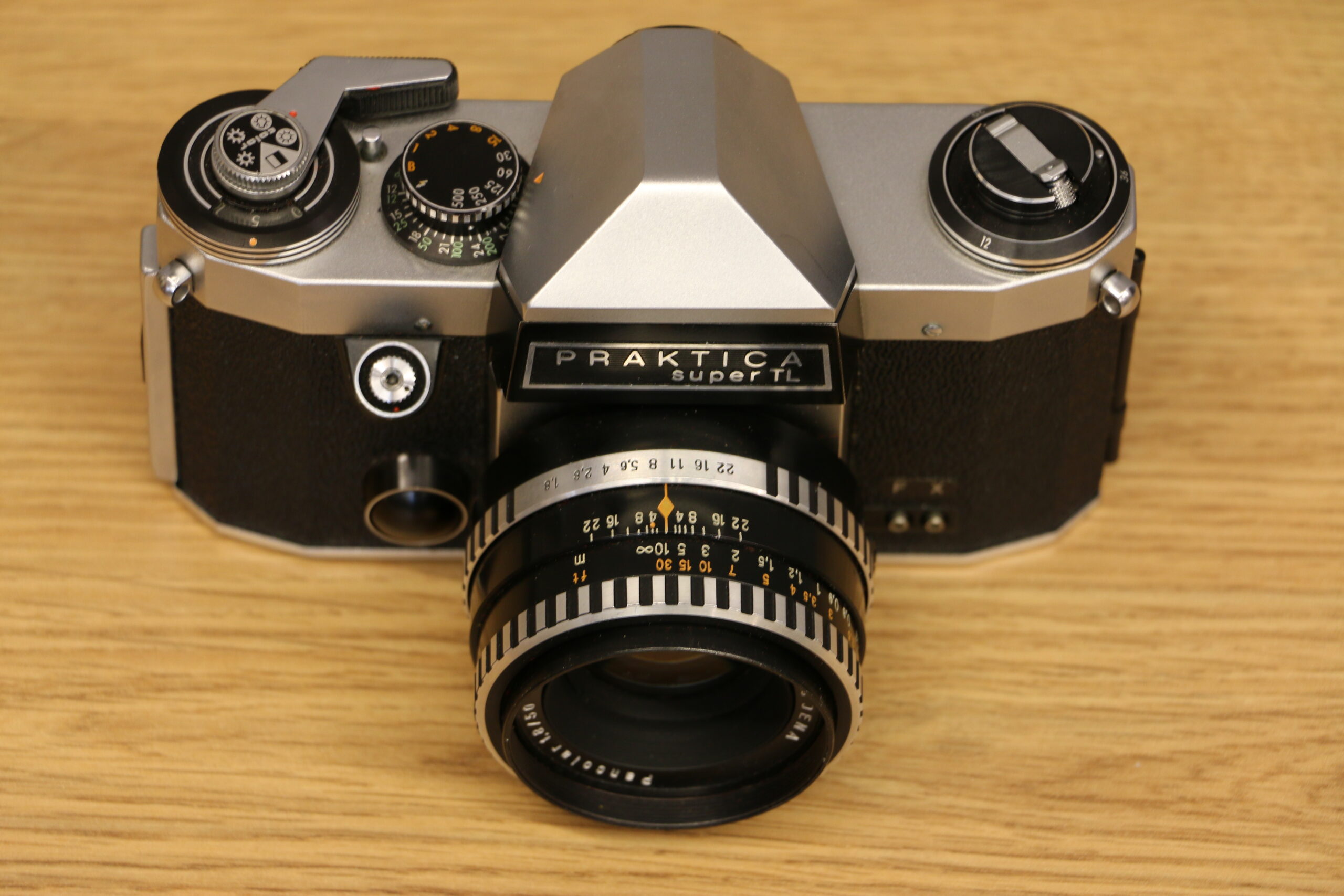 Camera Praktica Super TL – shutter release