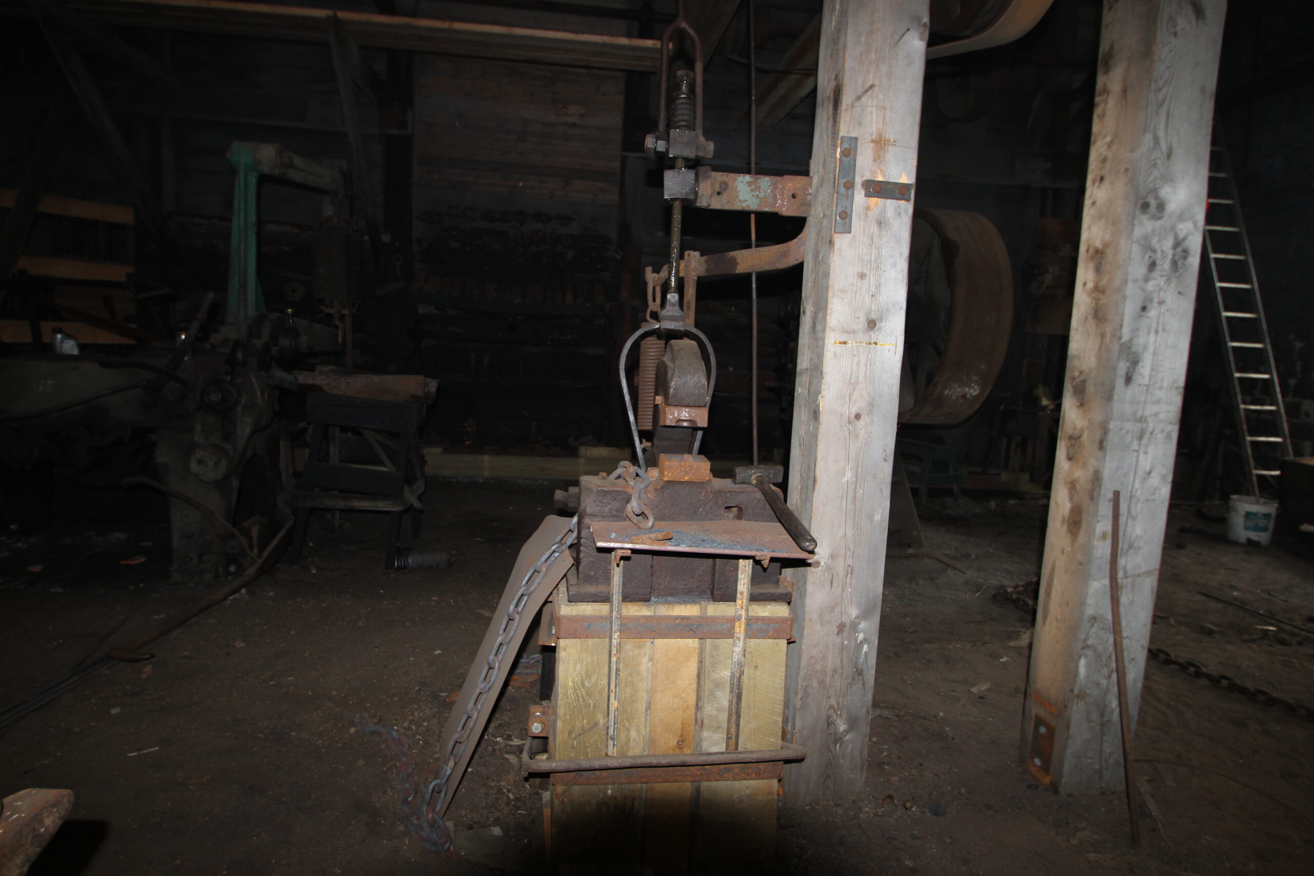 Chain hammer