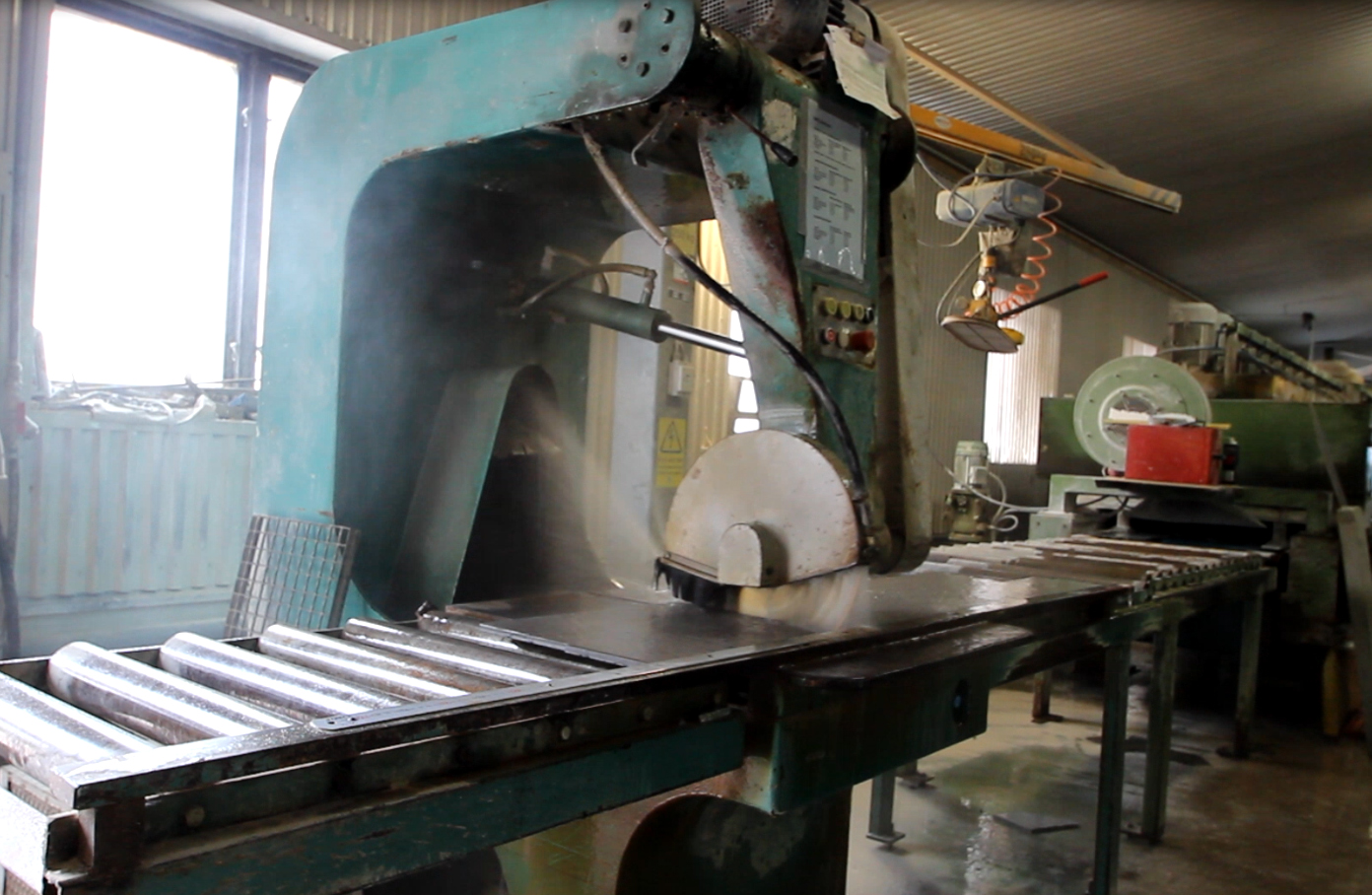 Stone cutter
