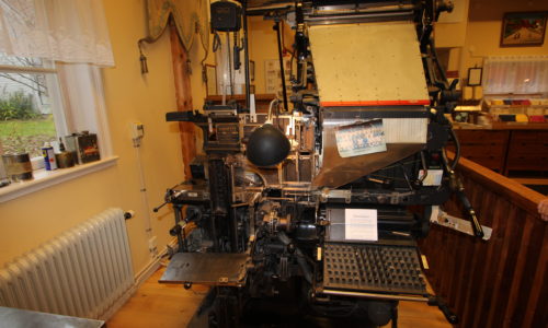 Linotype line casting machine