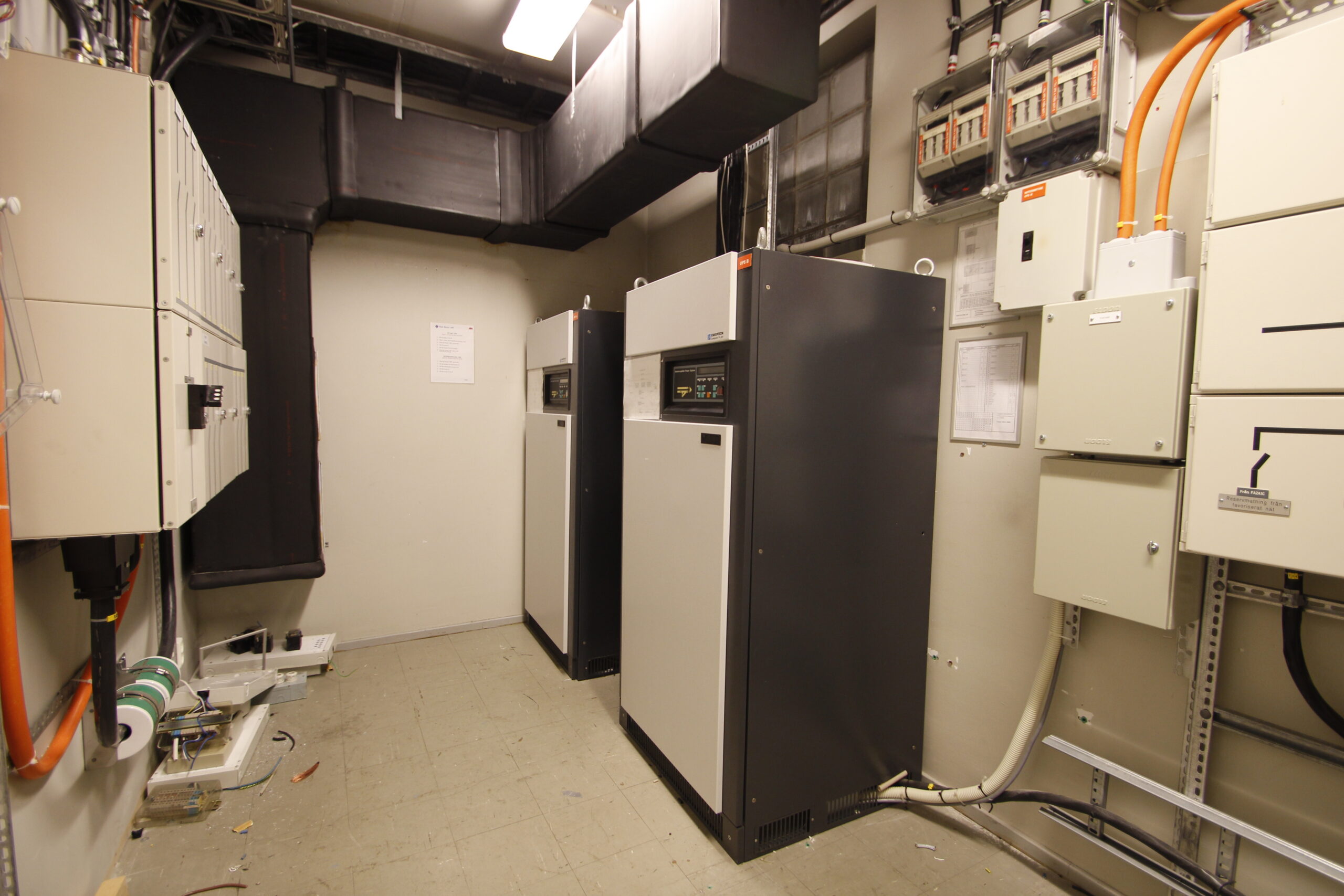 UPS - uninterruptible power supply