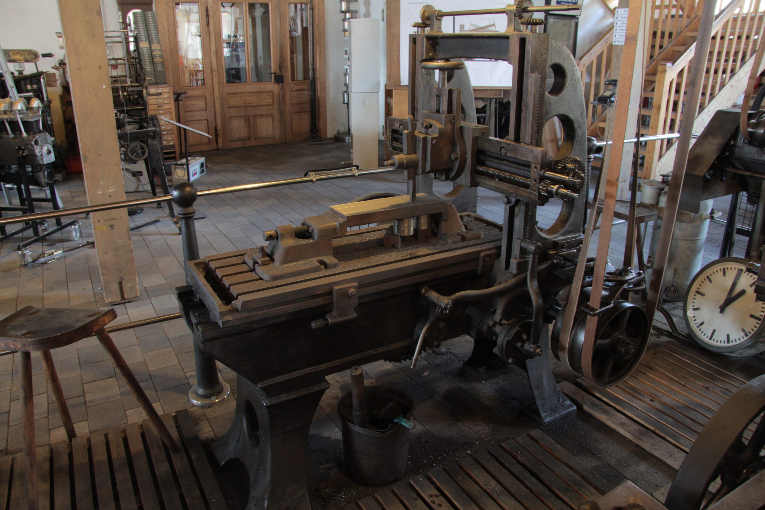 Planing machine
