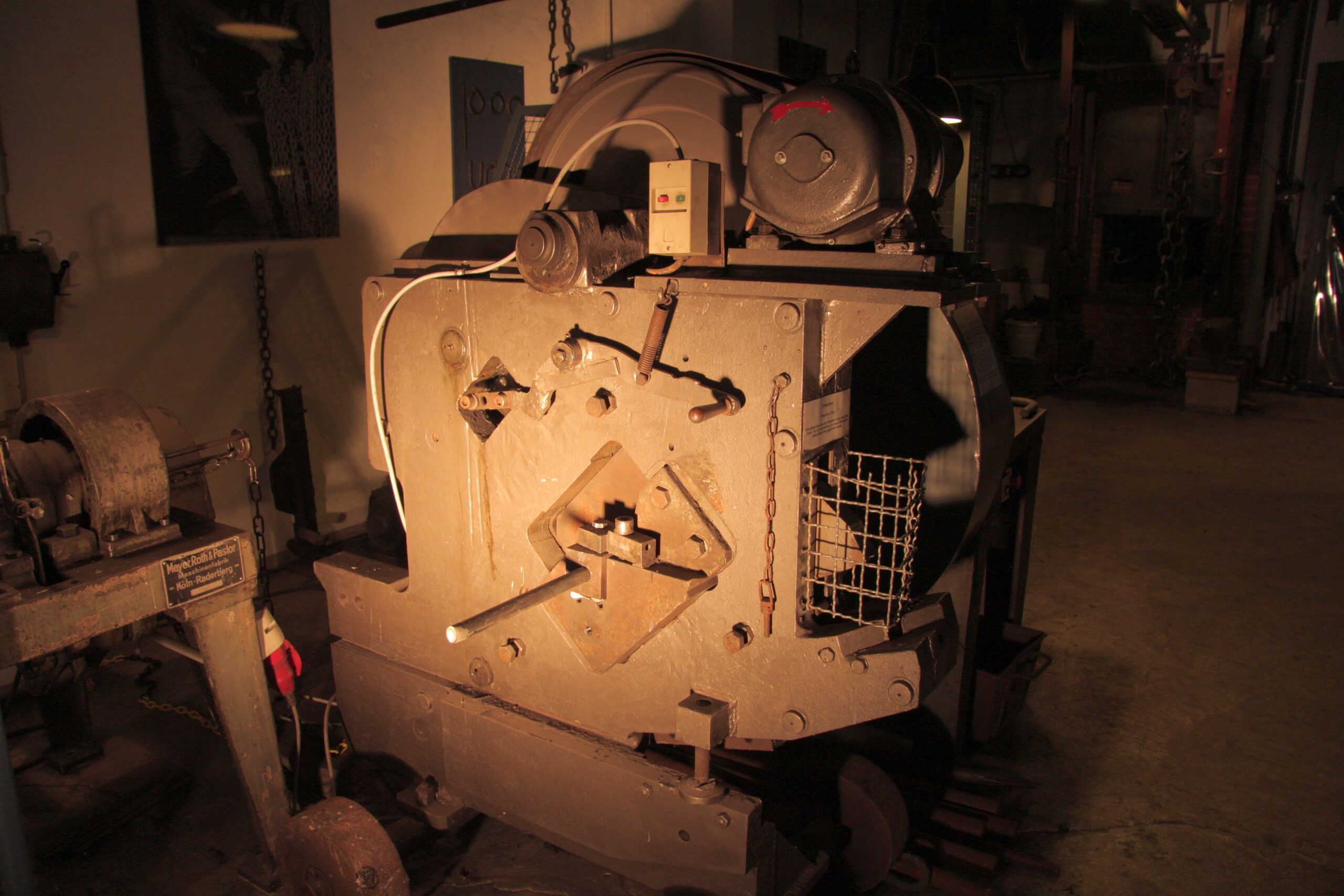 Rod cutter