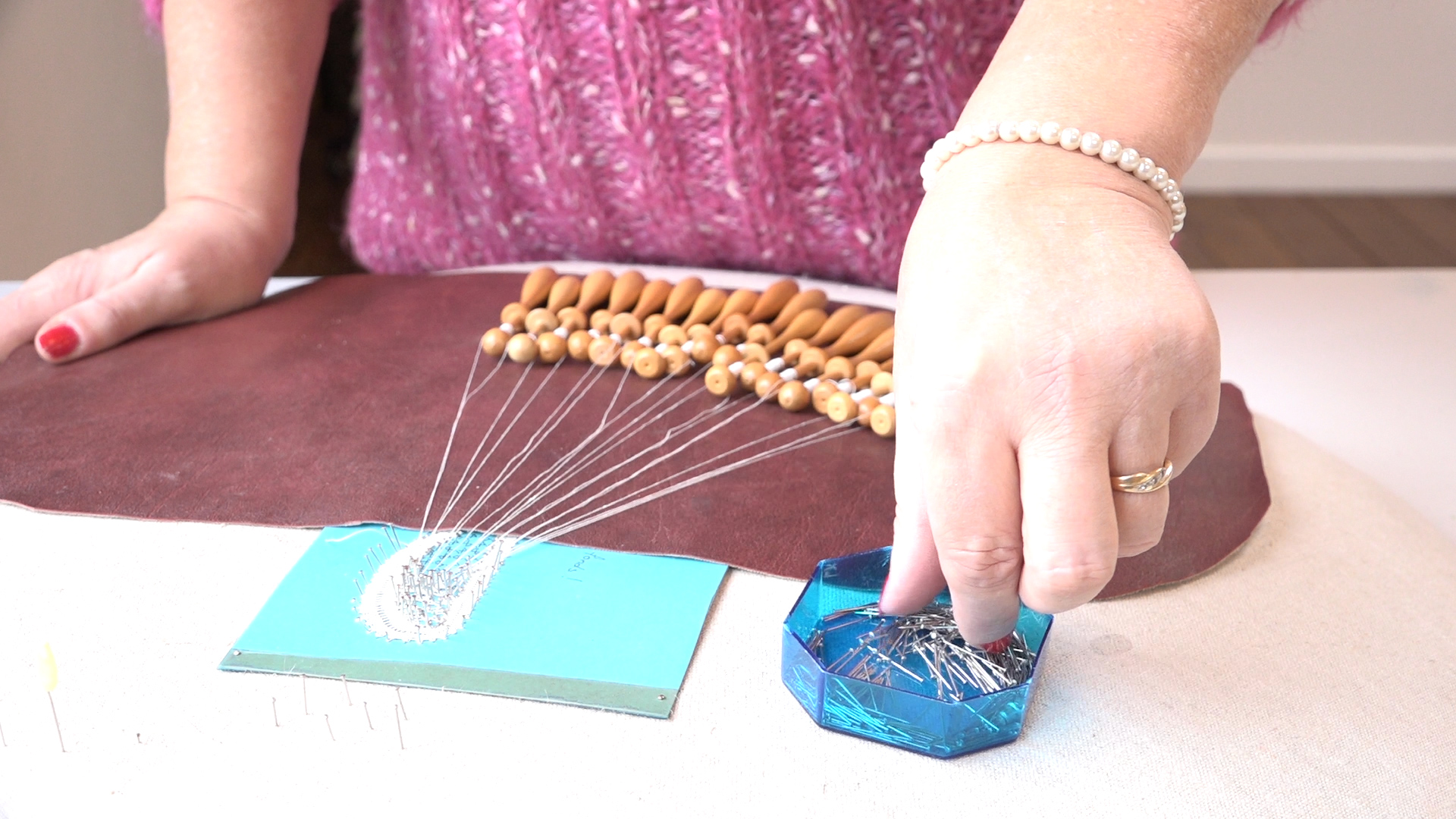 Pins used for lacemaking