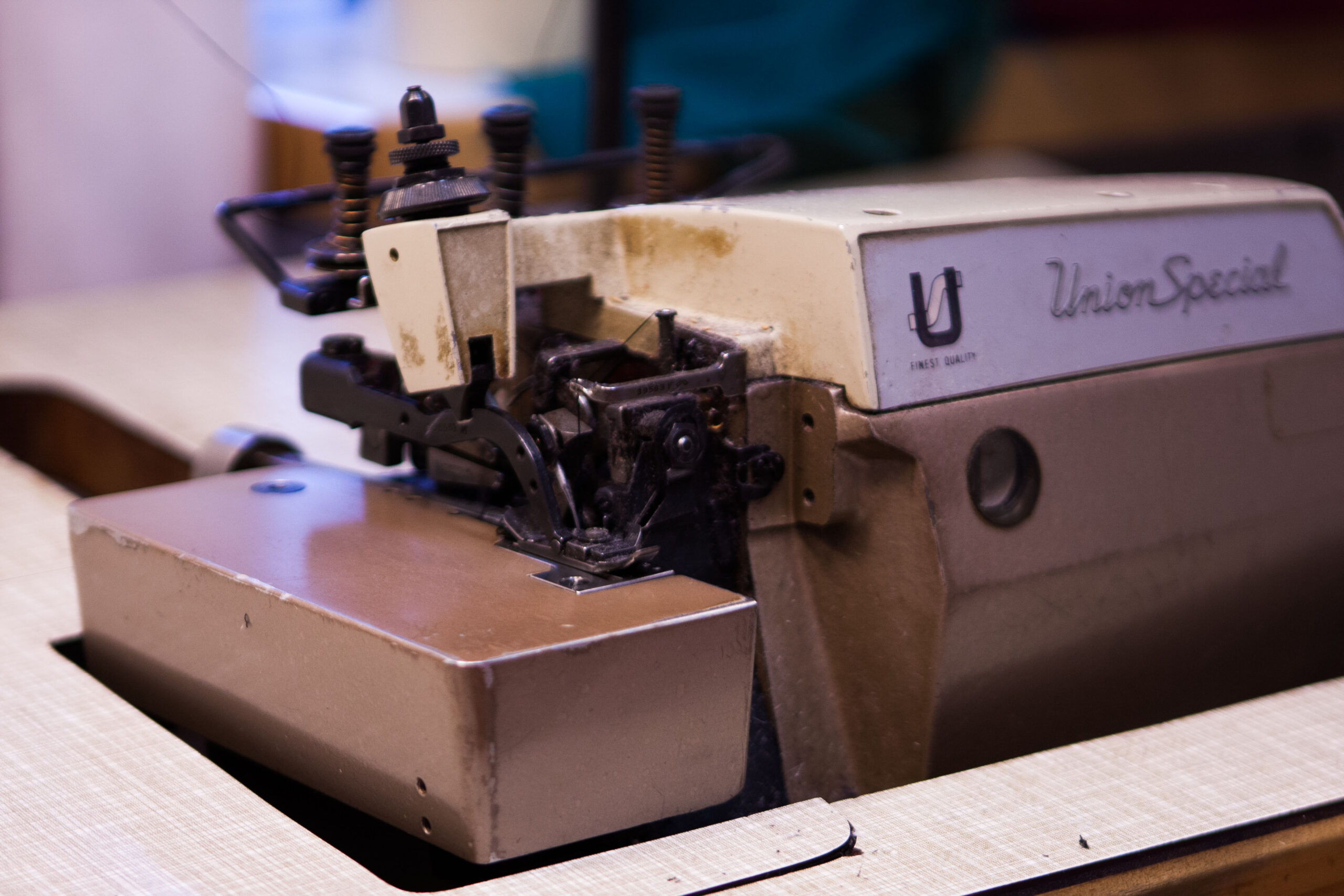Overlock sewing machine