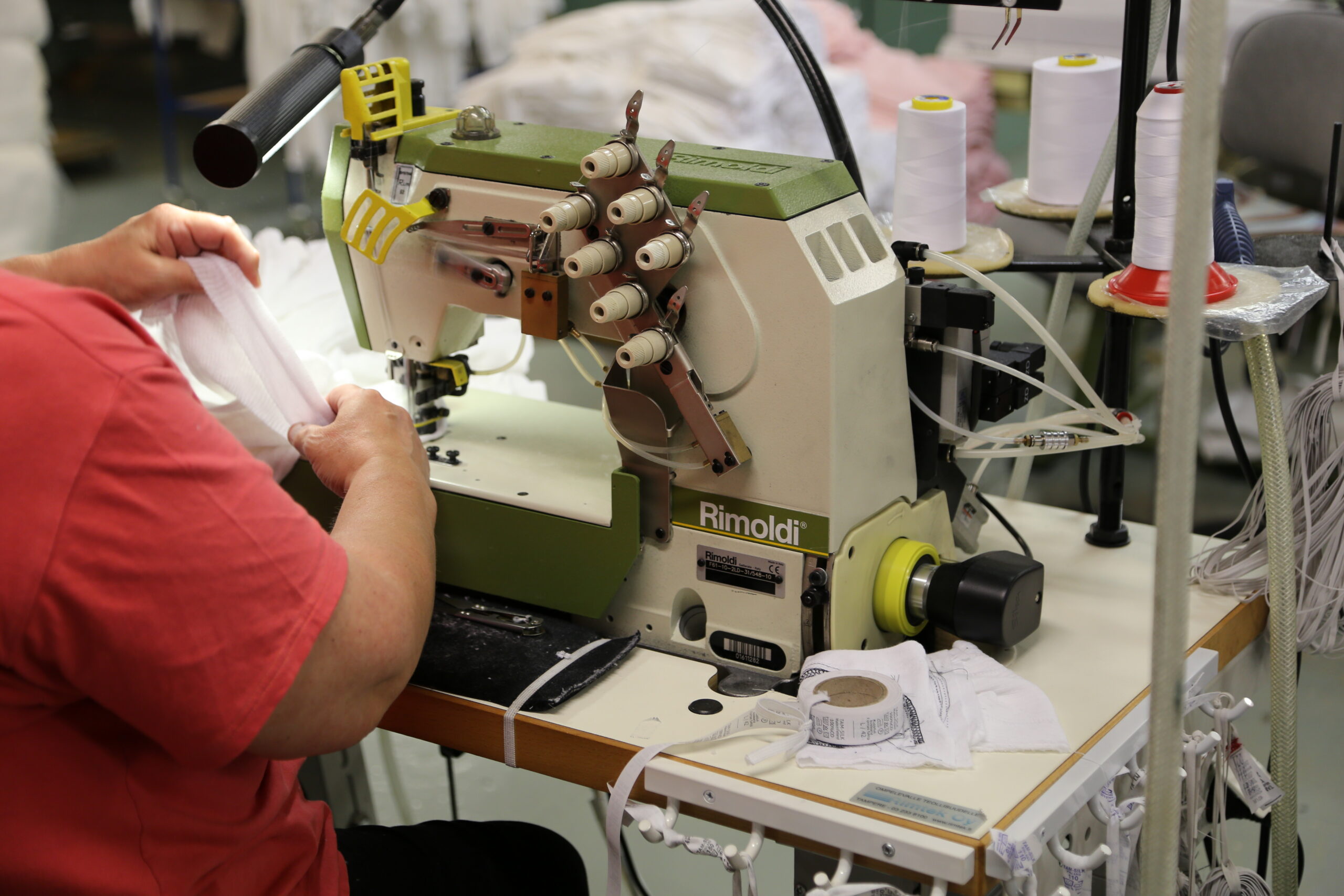 Rimoldi F61 Flatbed Hemming Machine