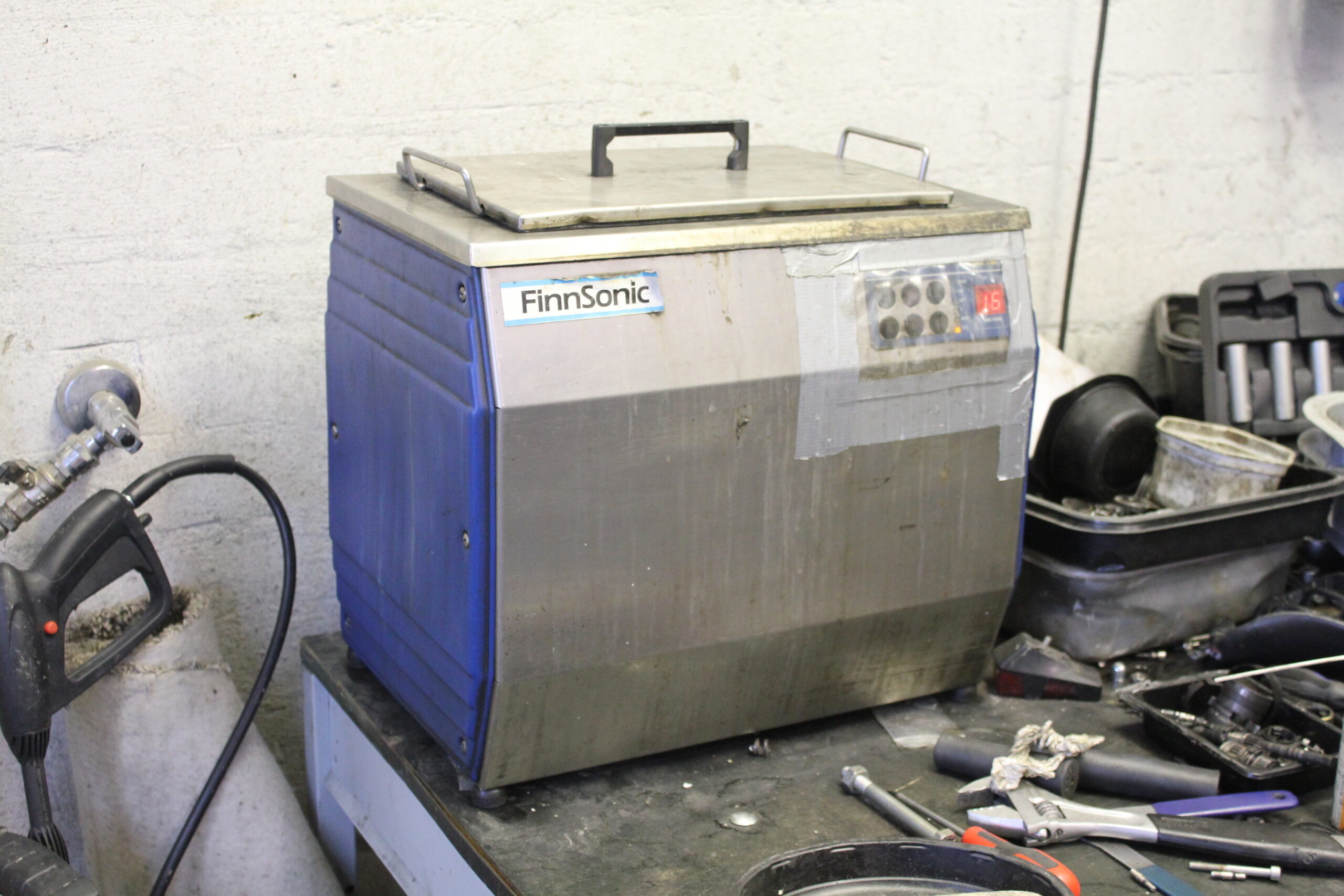Ultrasonic Cleaner