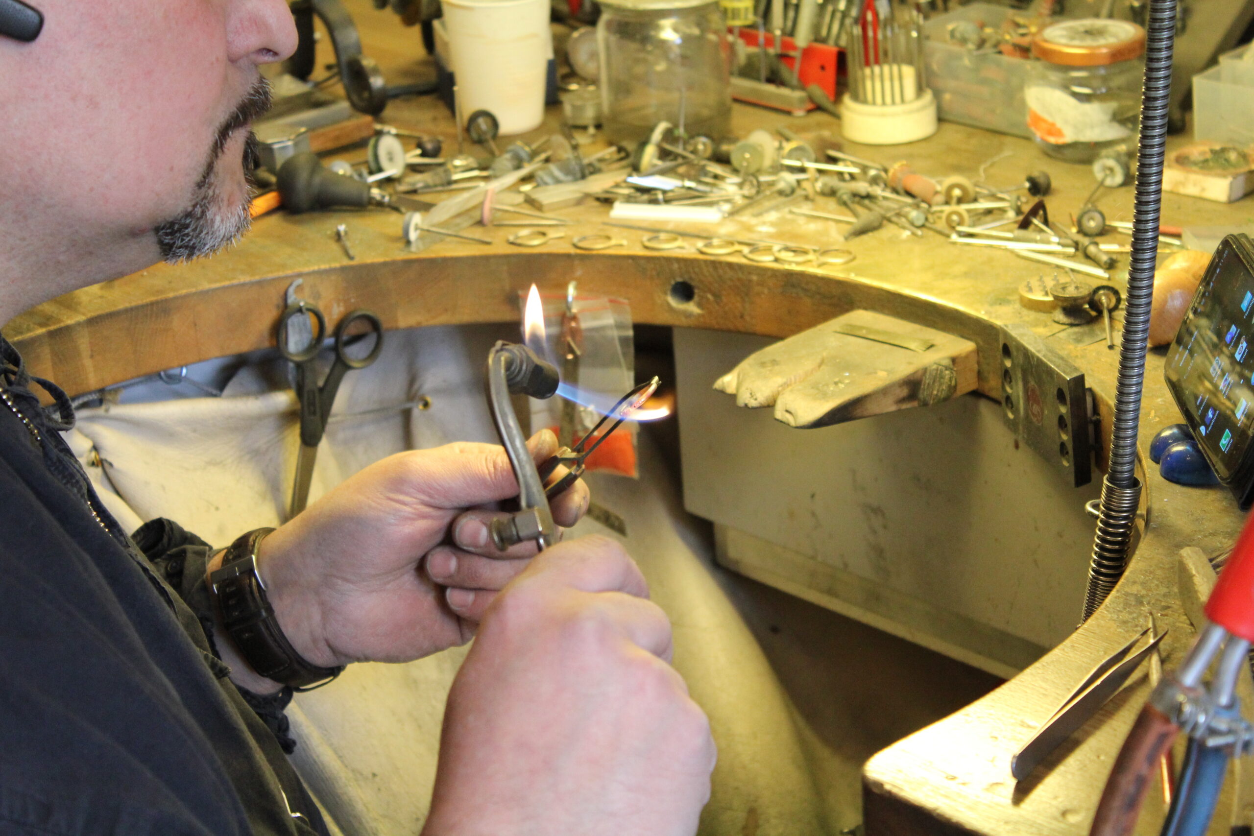 Goldsmith welding with a blowtorch