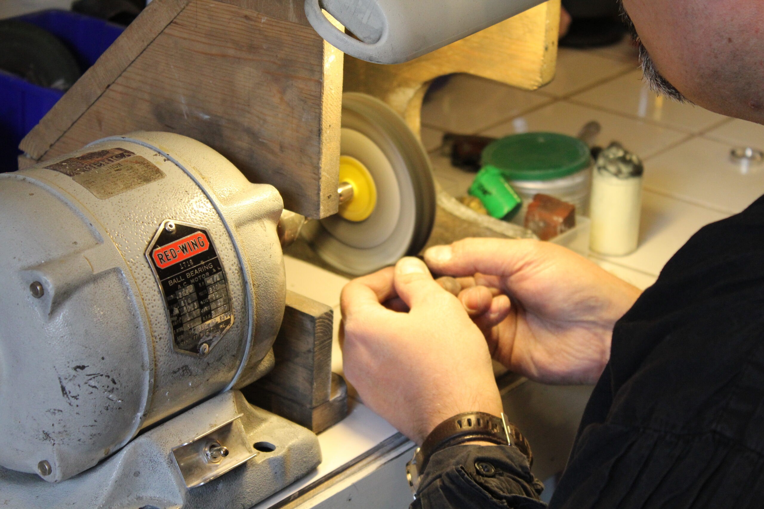 Ring polishing