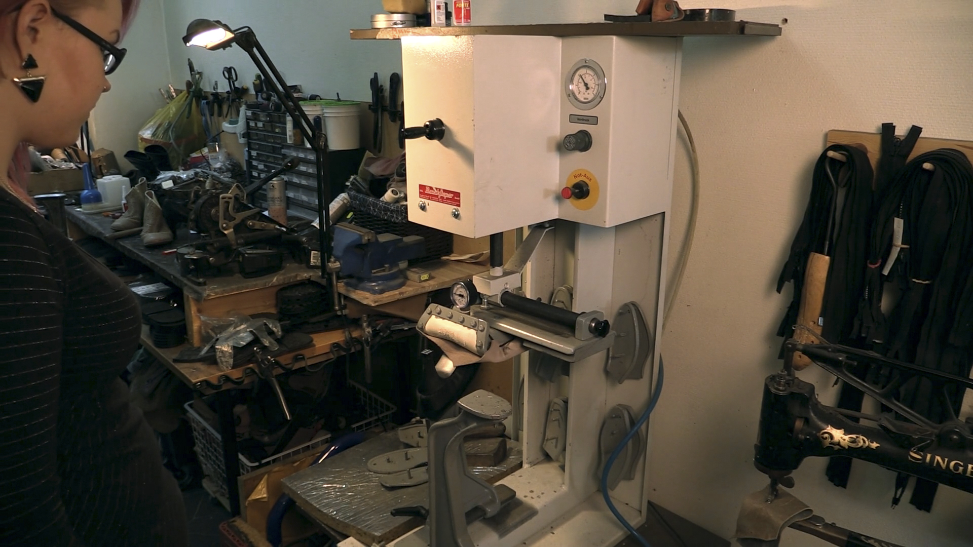 Shoemakers press