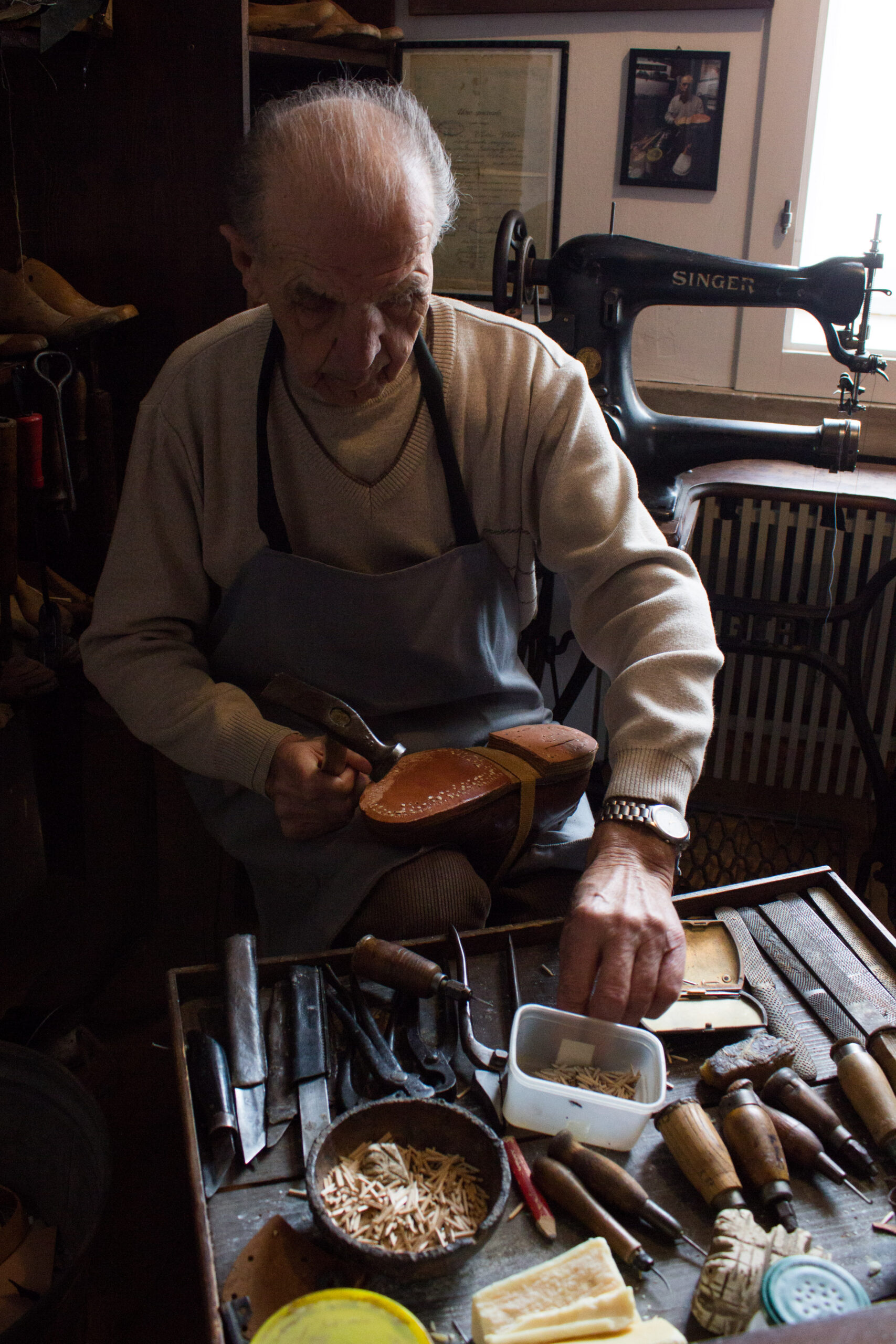 Shoemaker – Stretching