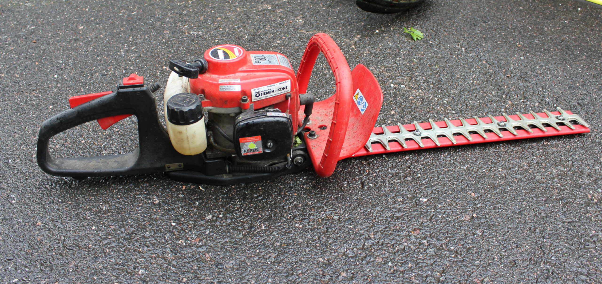 Hedge trimmer
