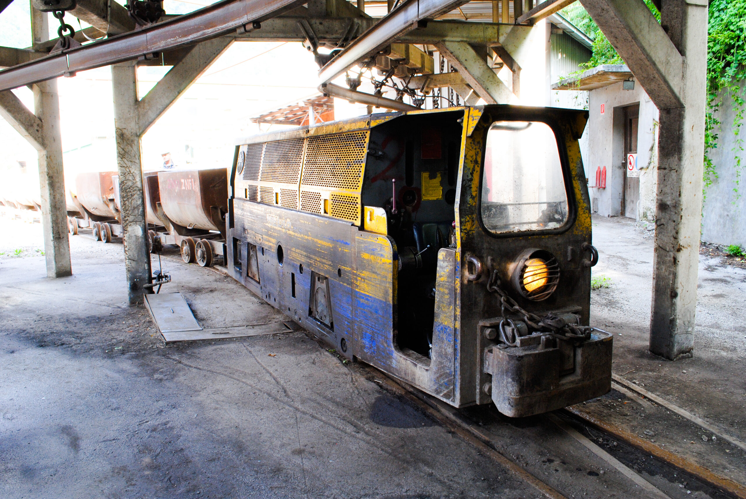 Diesel locomotive Bedia – moving