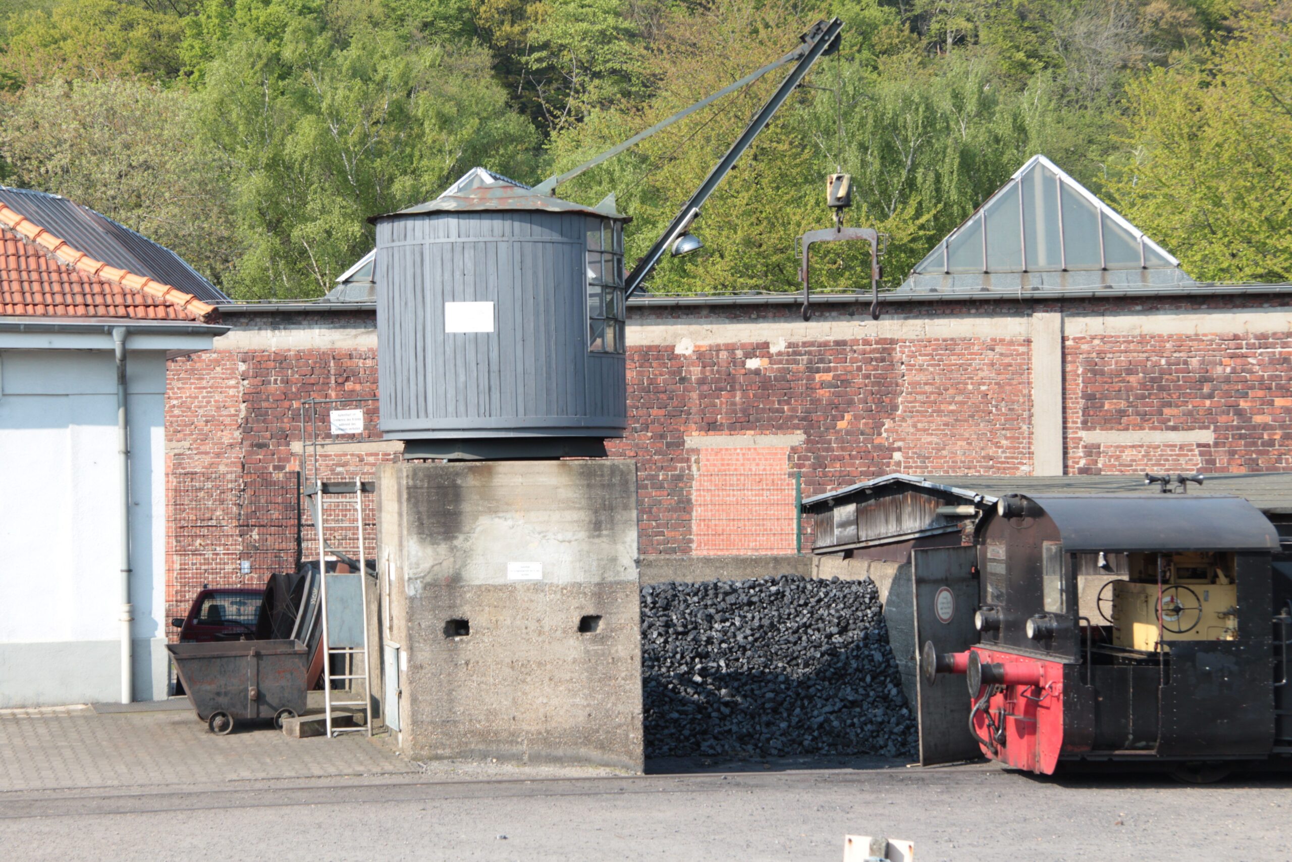 Coal crane