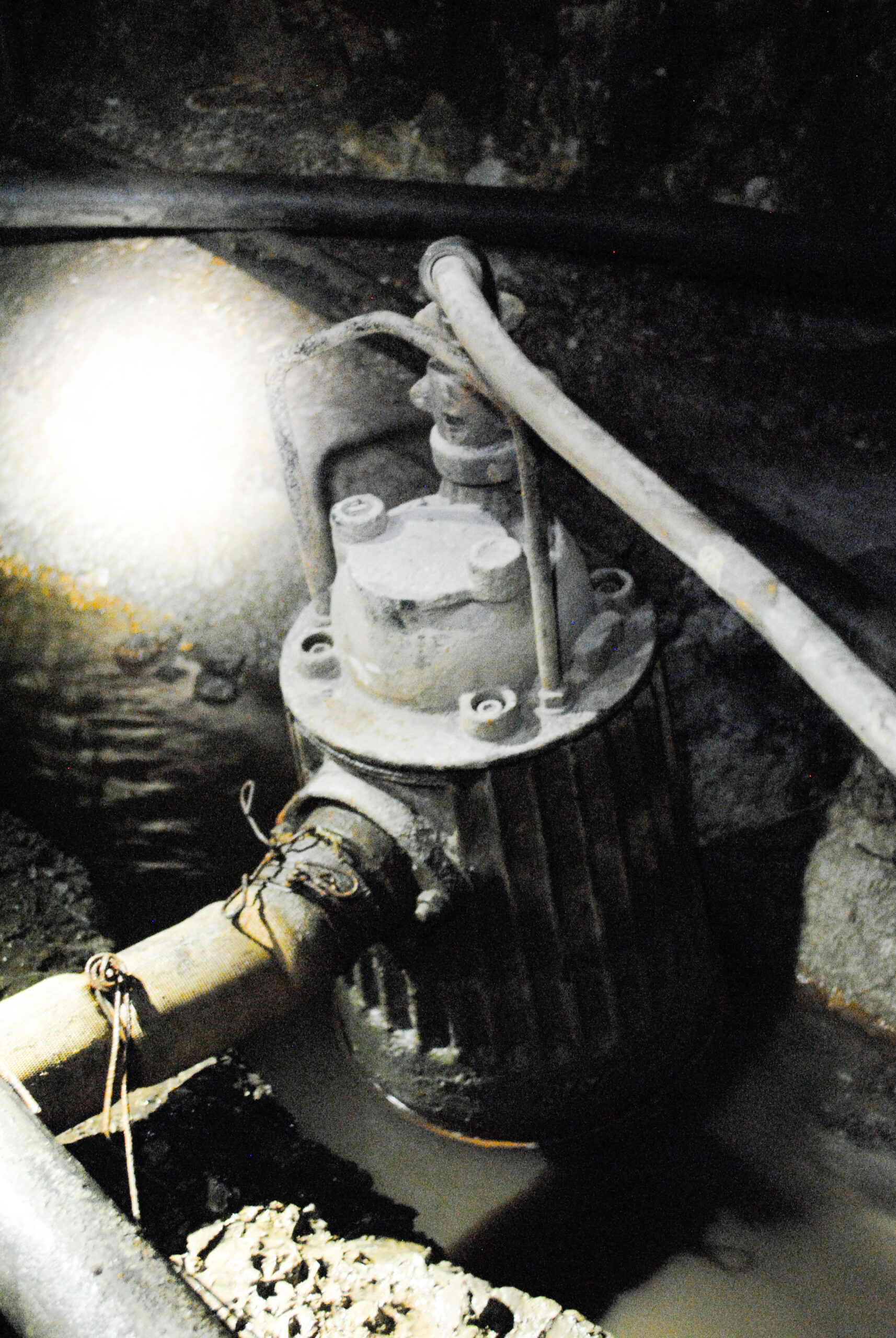 Submersible pump
