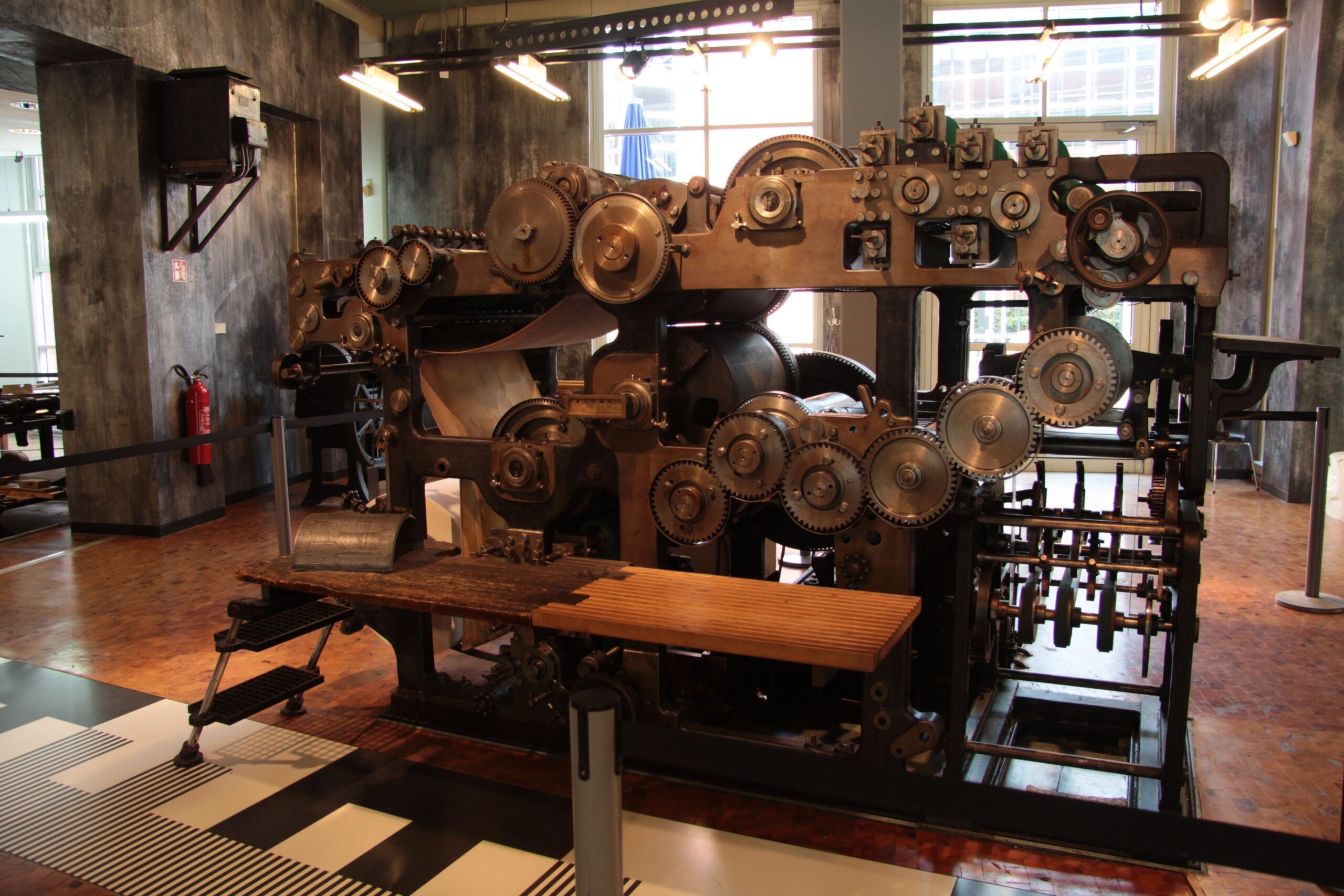 Rotary printing press