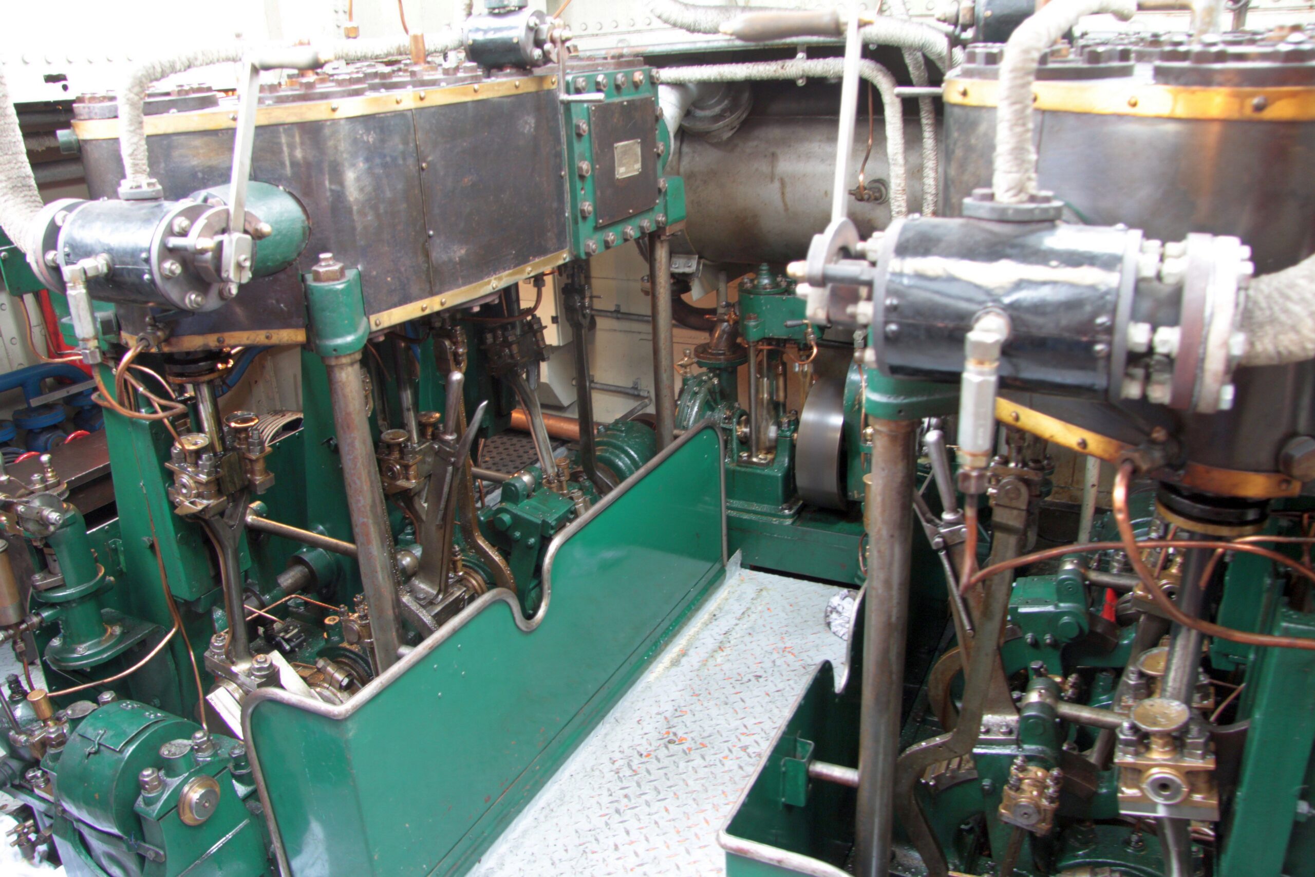 Steam engine (and signal bell)