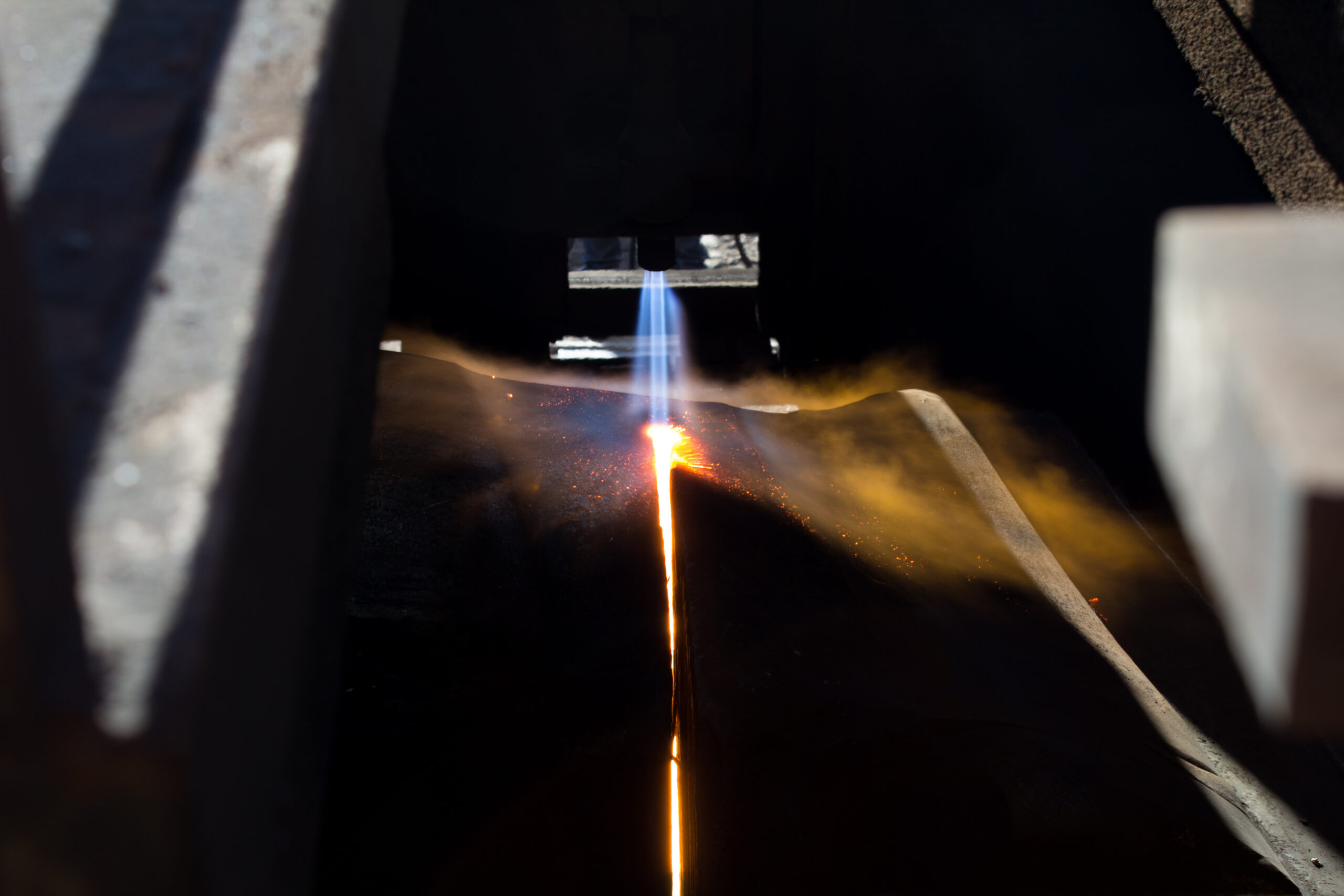 Torch cutting machine