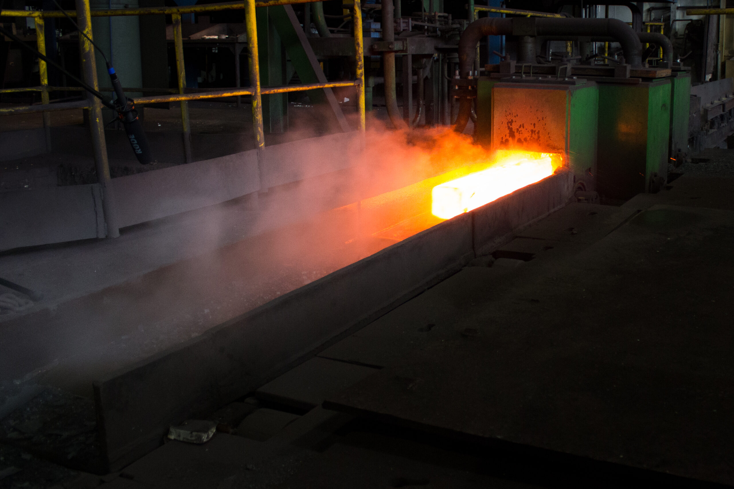 Billet descaling