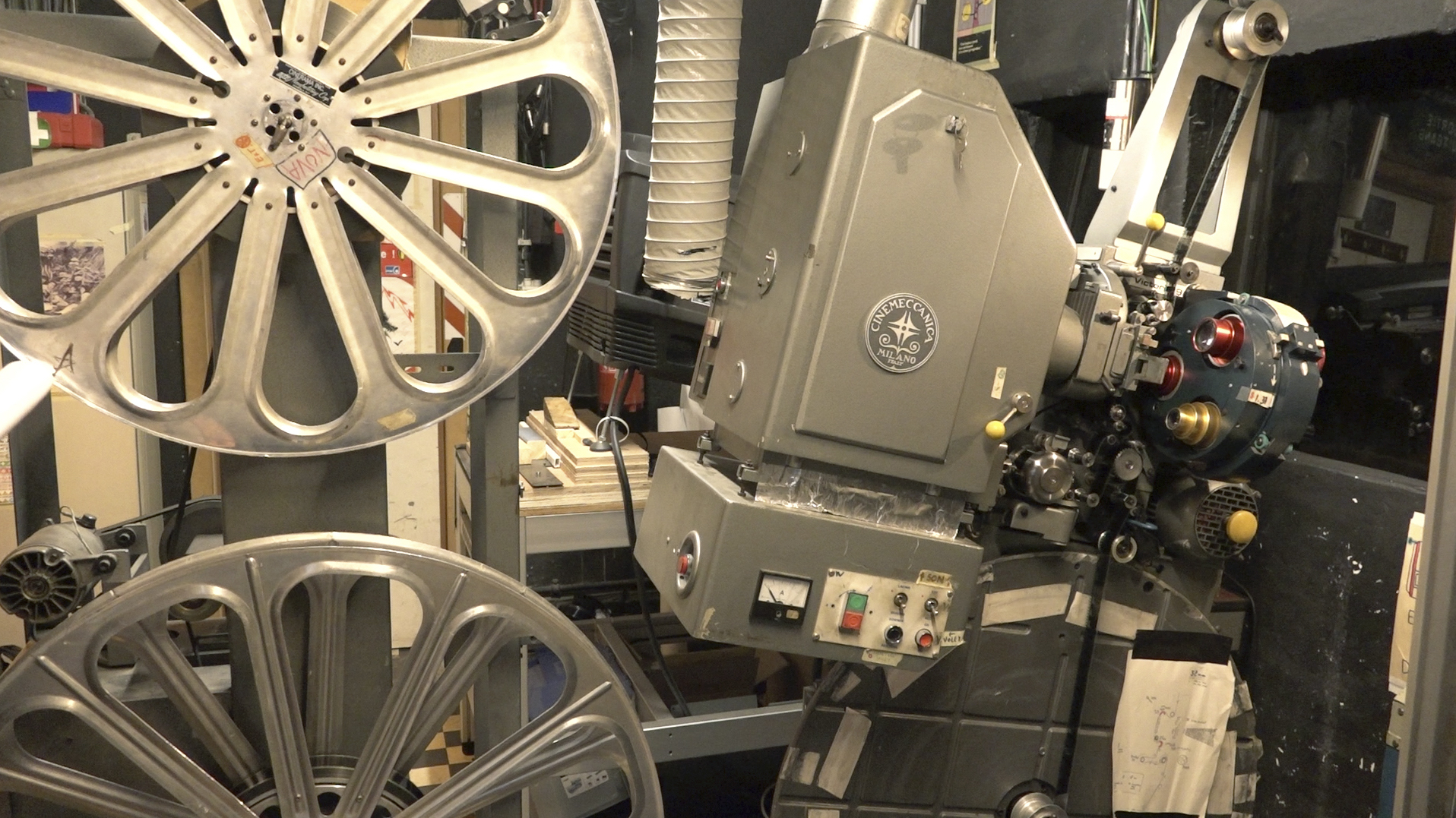 Cinemeccanica projector Victoria 9 running