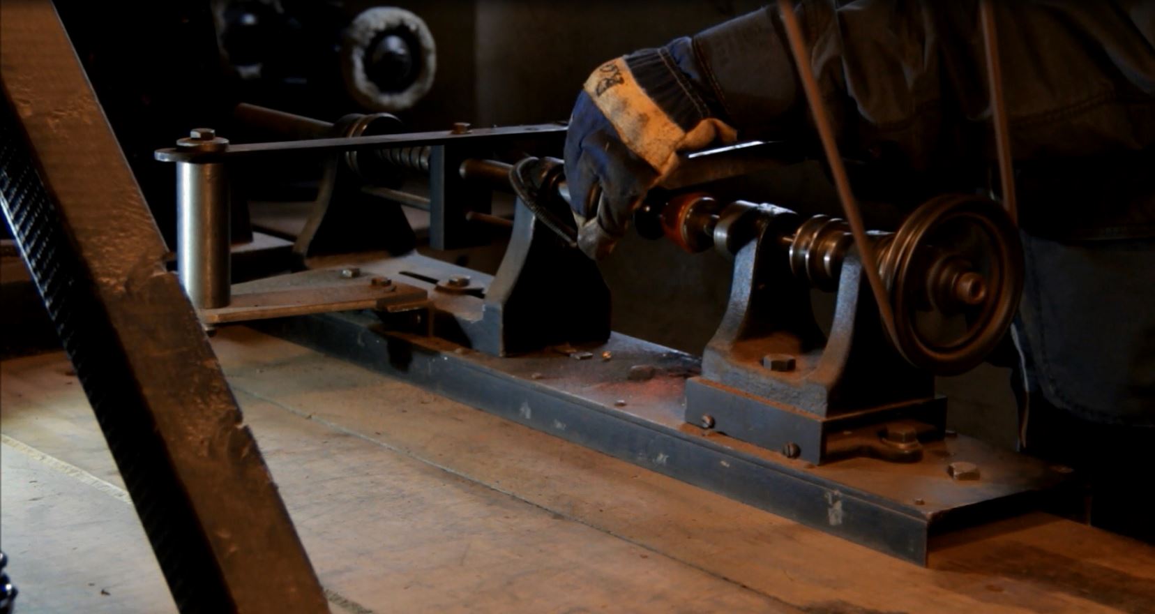 Polishing machine