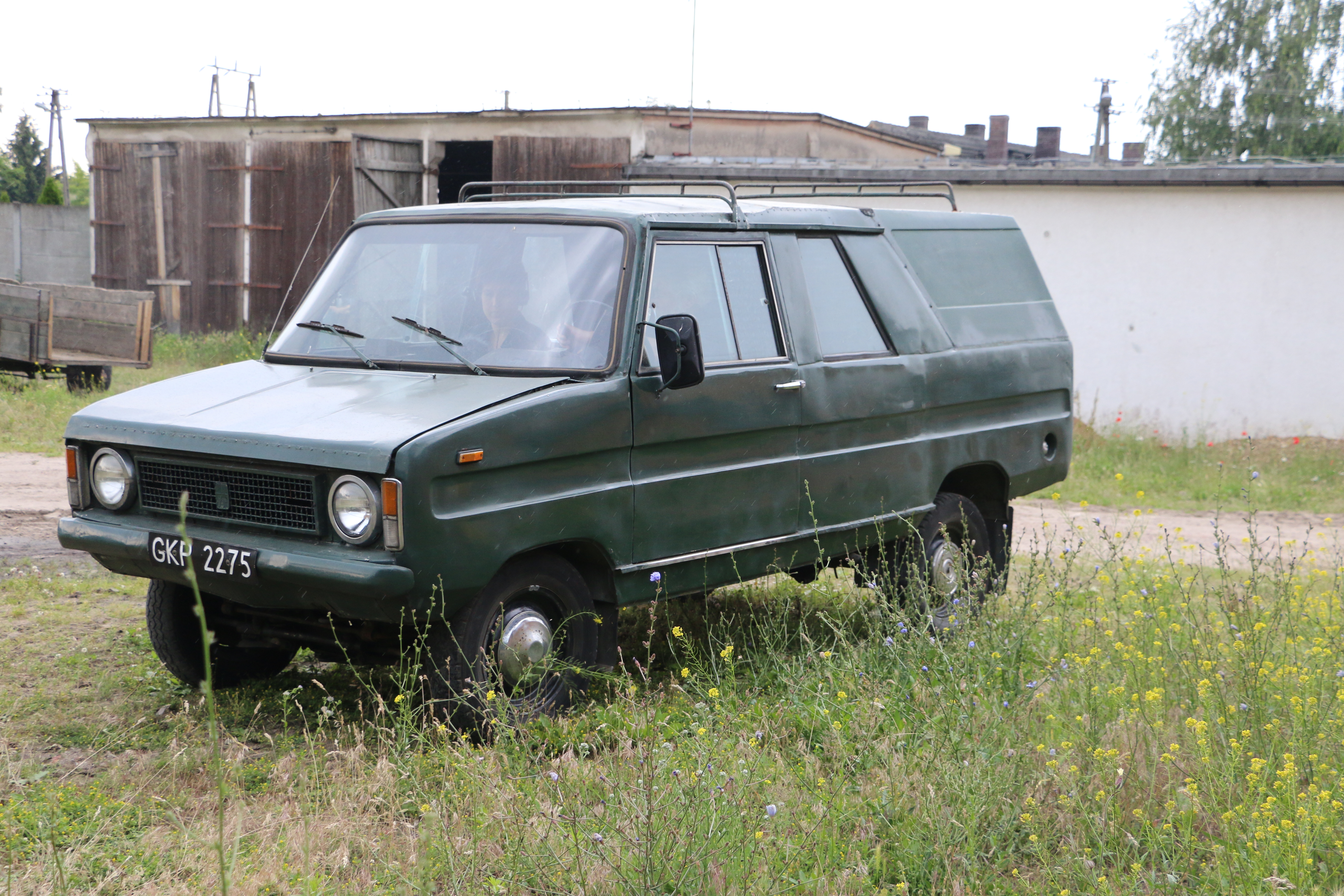 FSR Tarpan салон