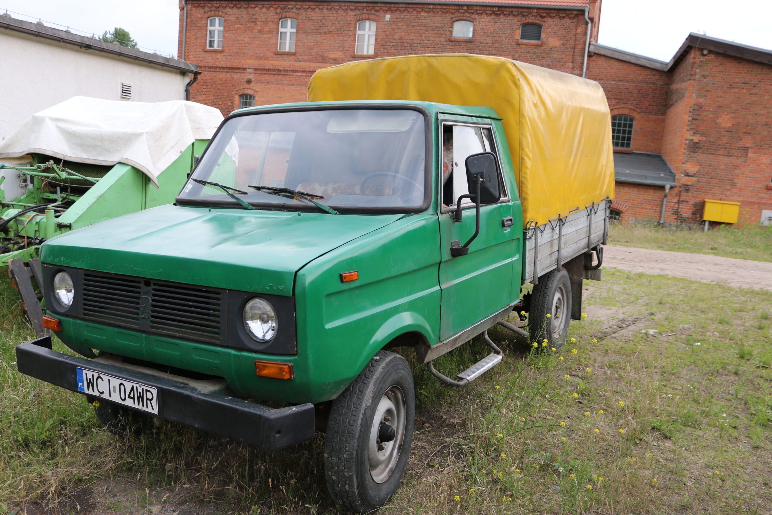 FSR Tarpan 239 D van (driving)