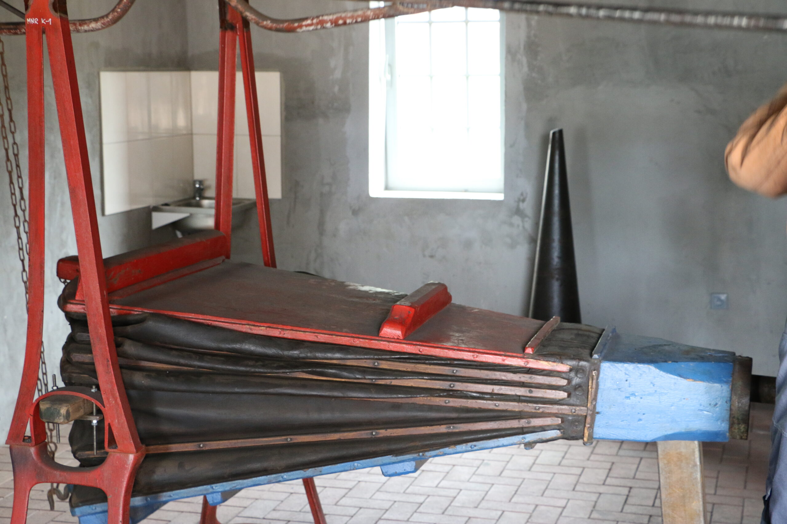 Smithy: blacksmith bellows (1)