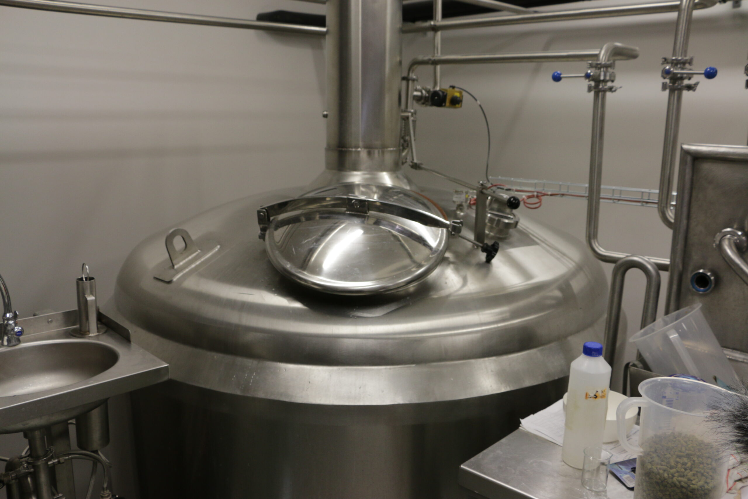 Brewery: wort boiling (4)