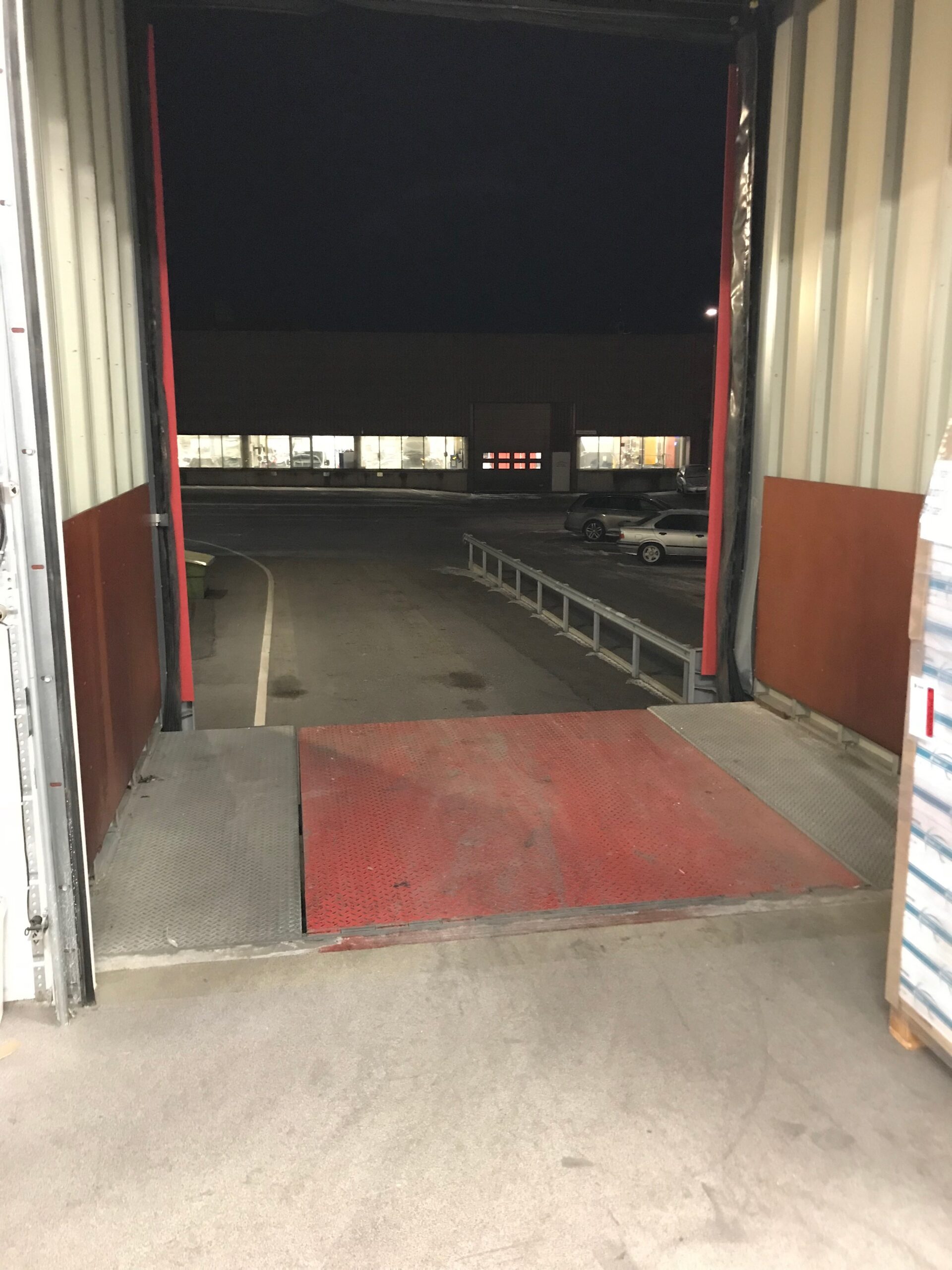 Plastic Industry (7): Loading dock