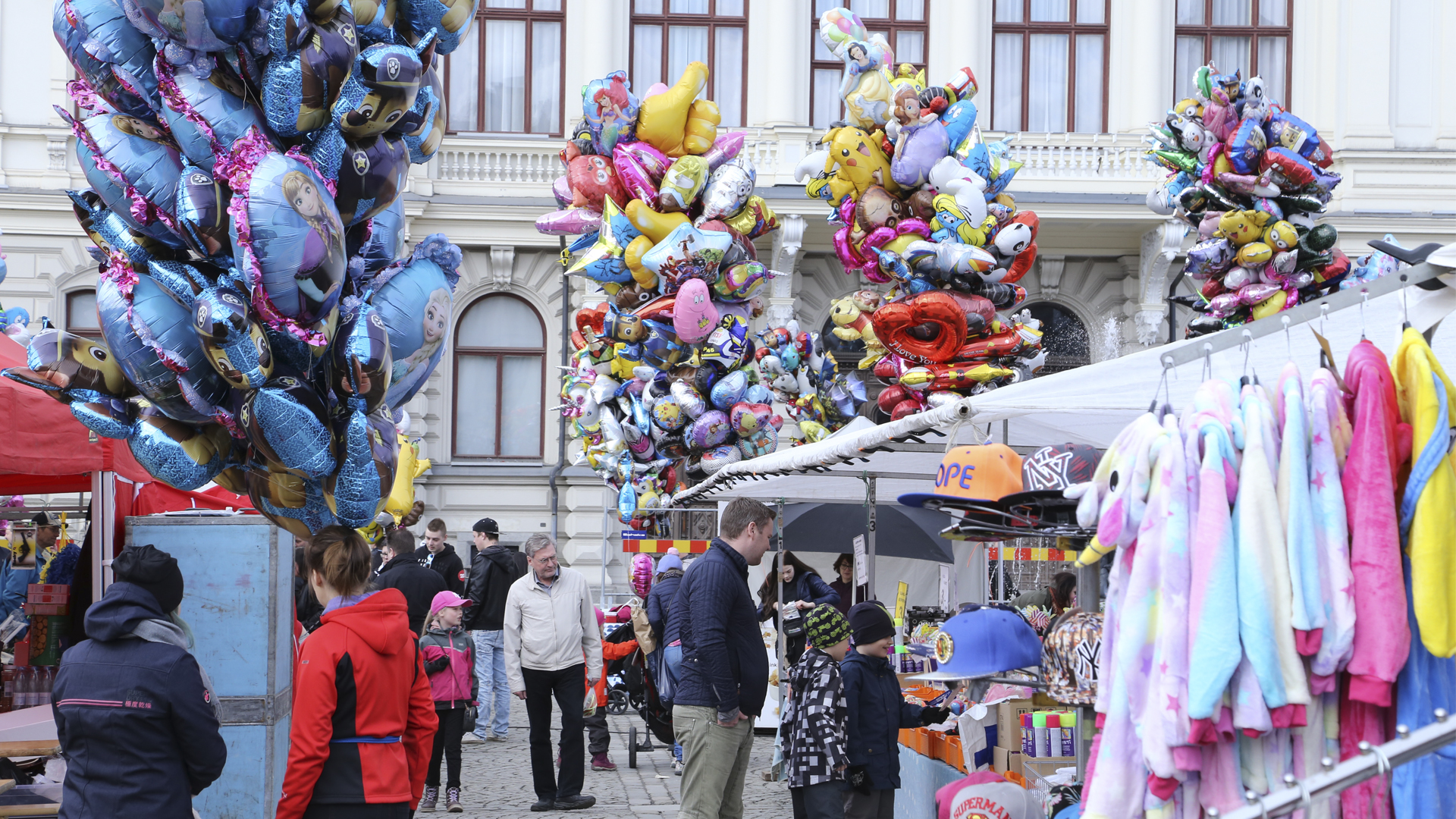 Vapputori (International Workers' Day Market)