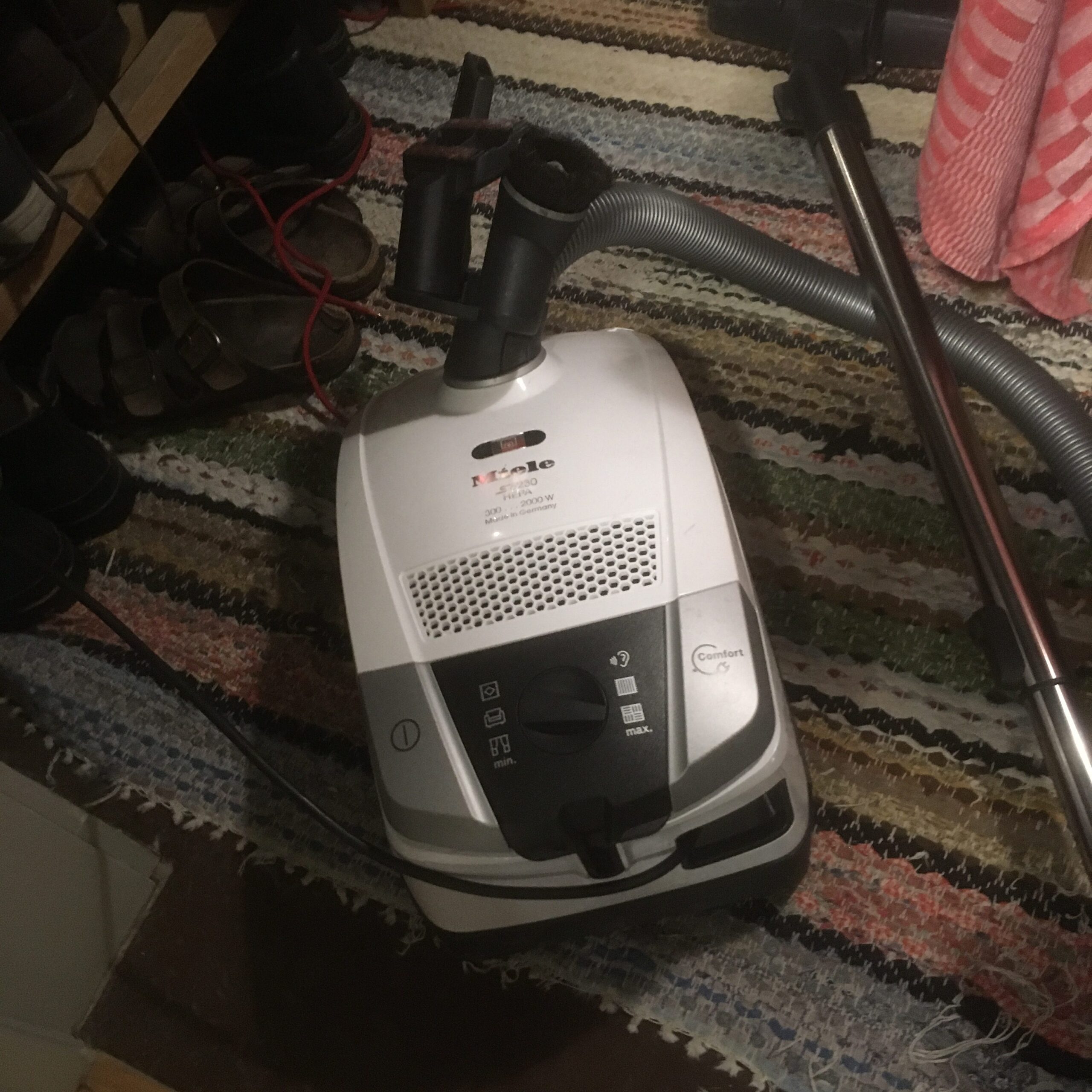 Vacuum Cleaner