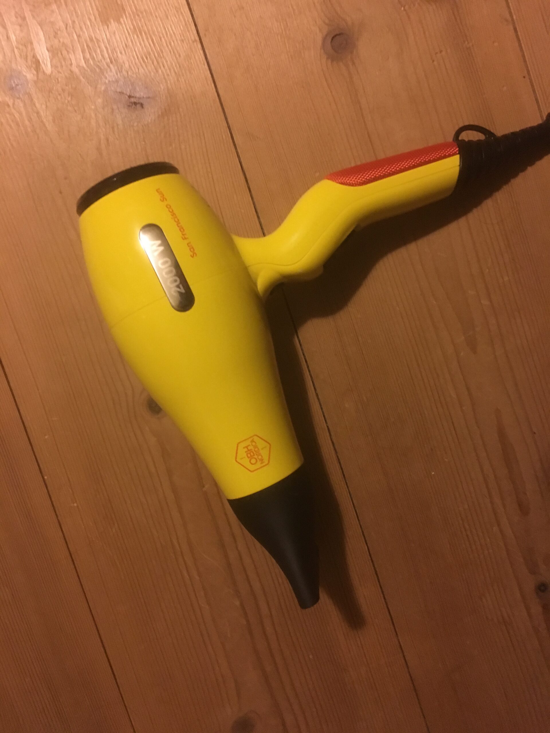 Hair dryer