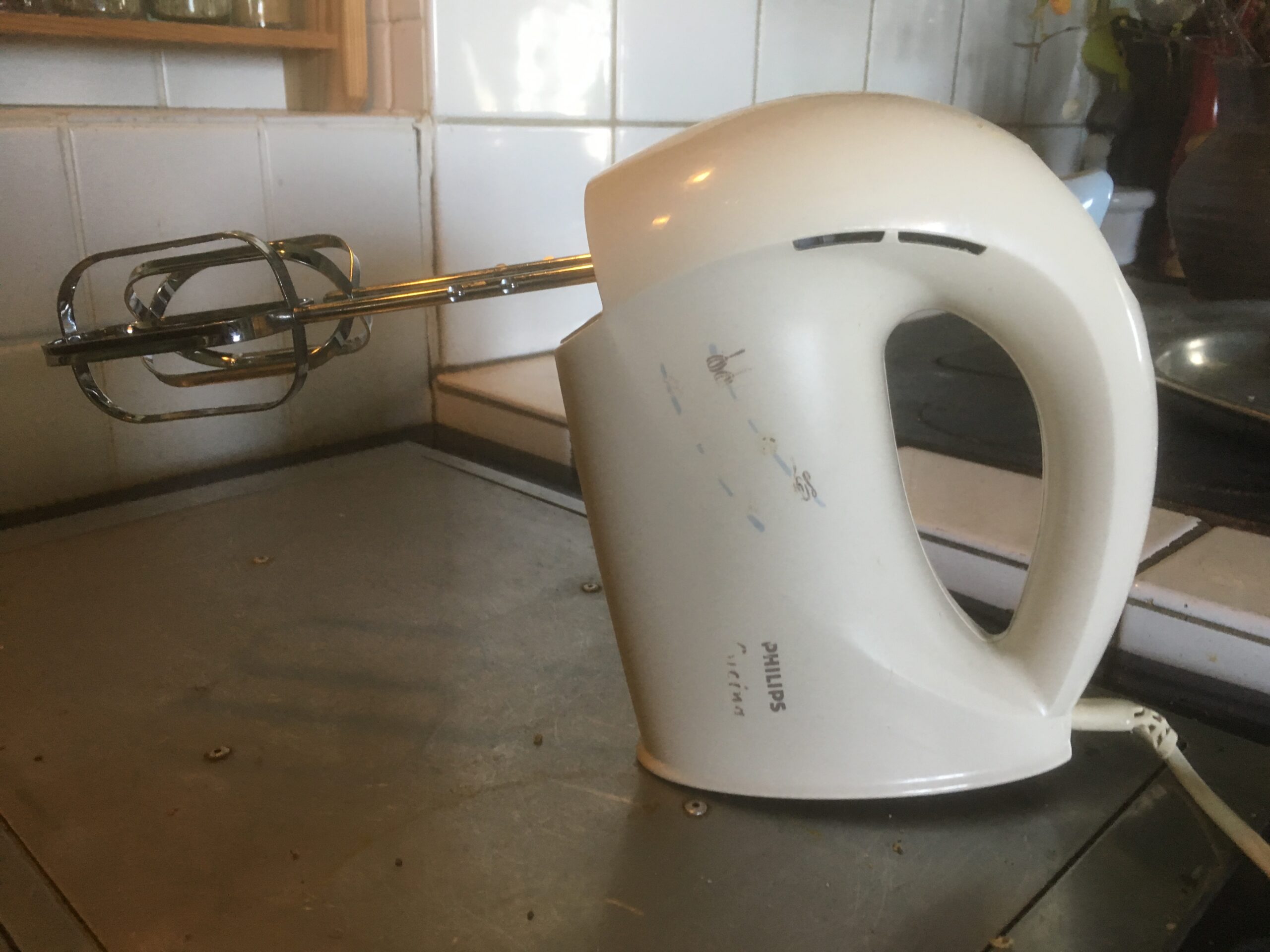 Electric mixer