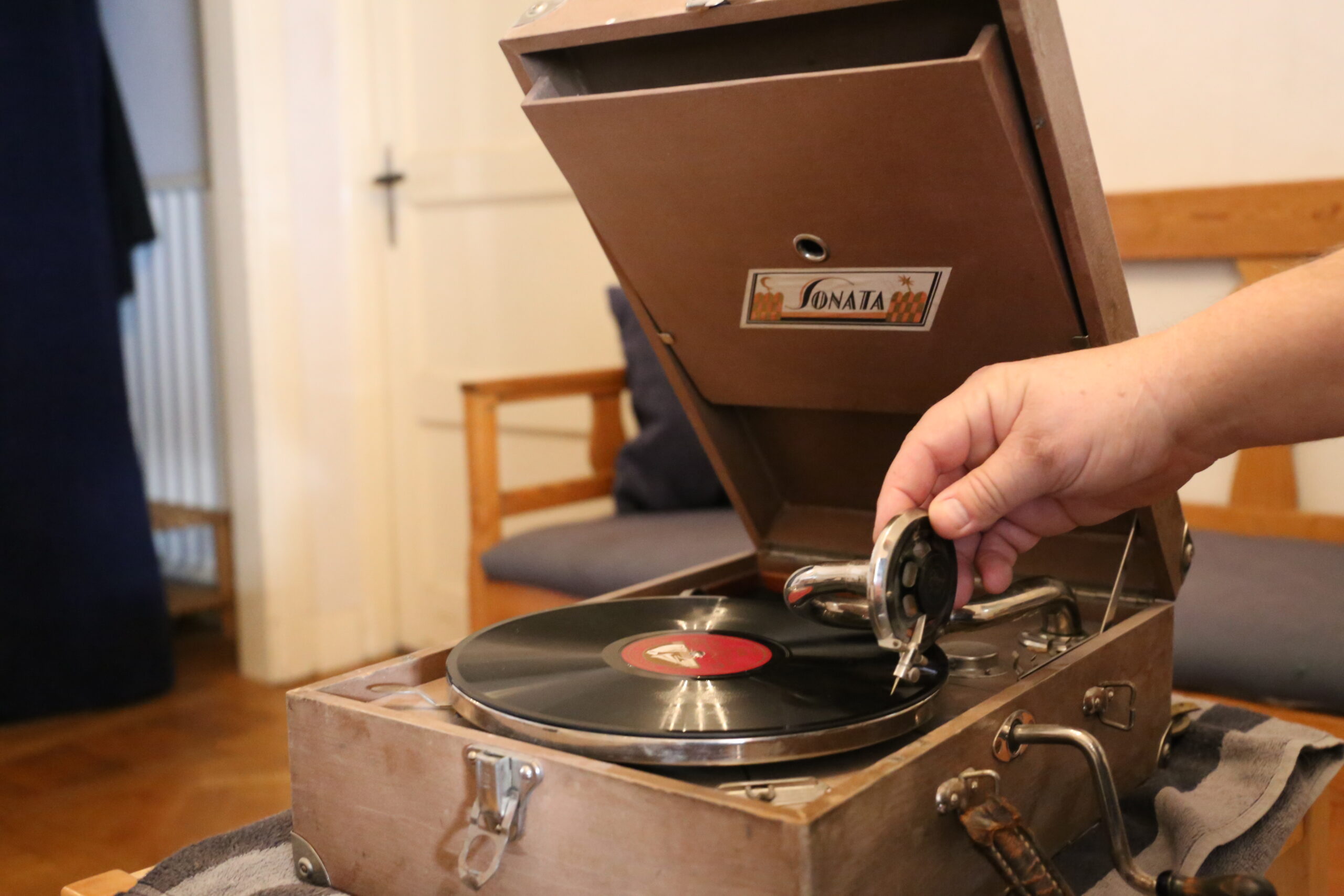 Wind up gramophone