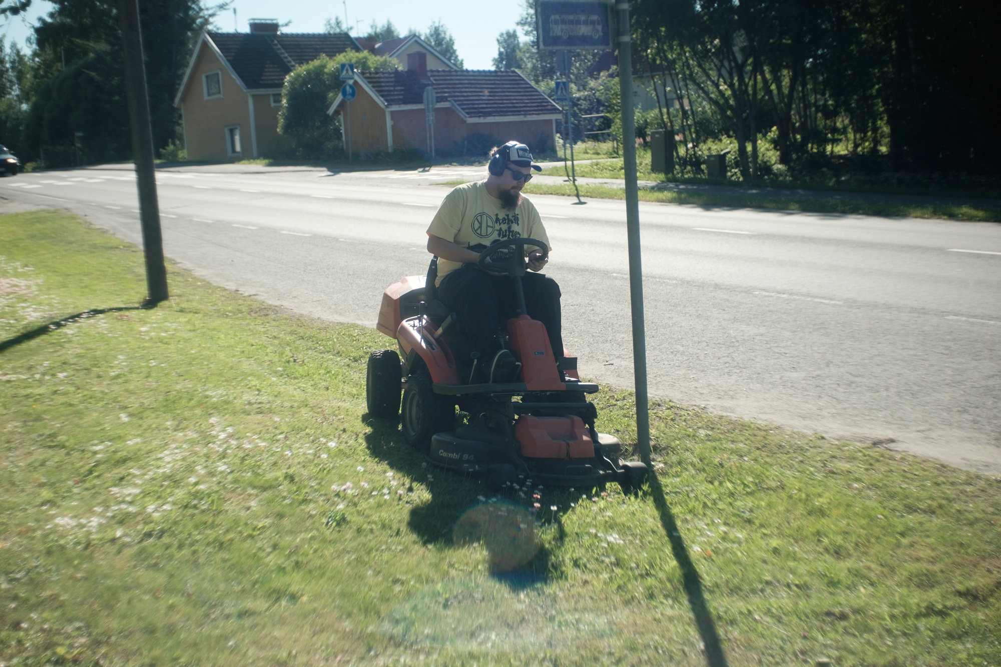 Ride-on Lawn Mower