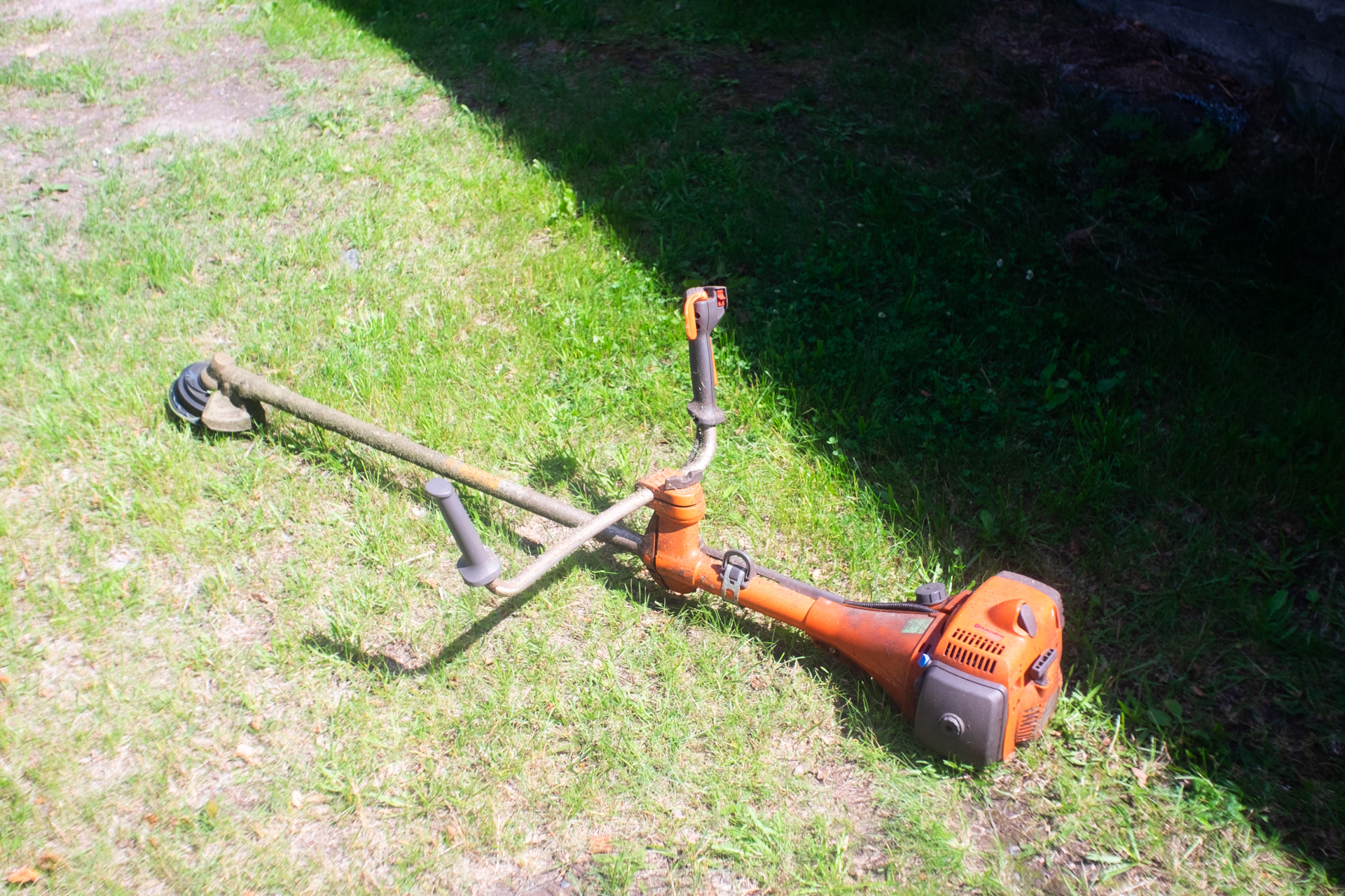 String Trimmer Engine Start