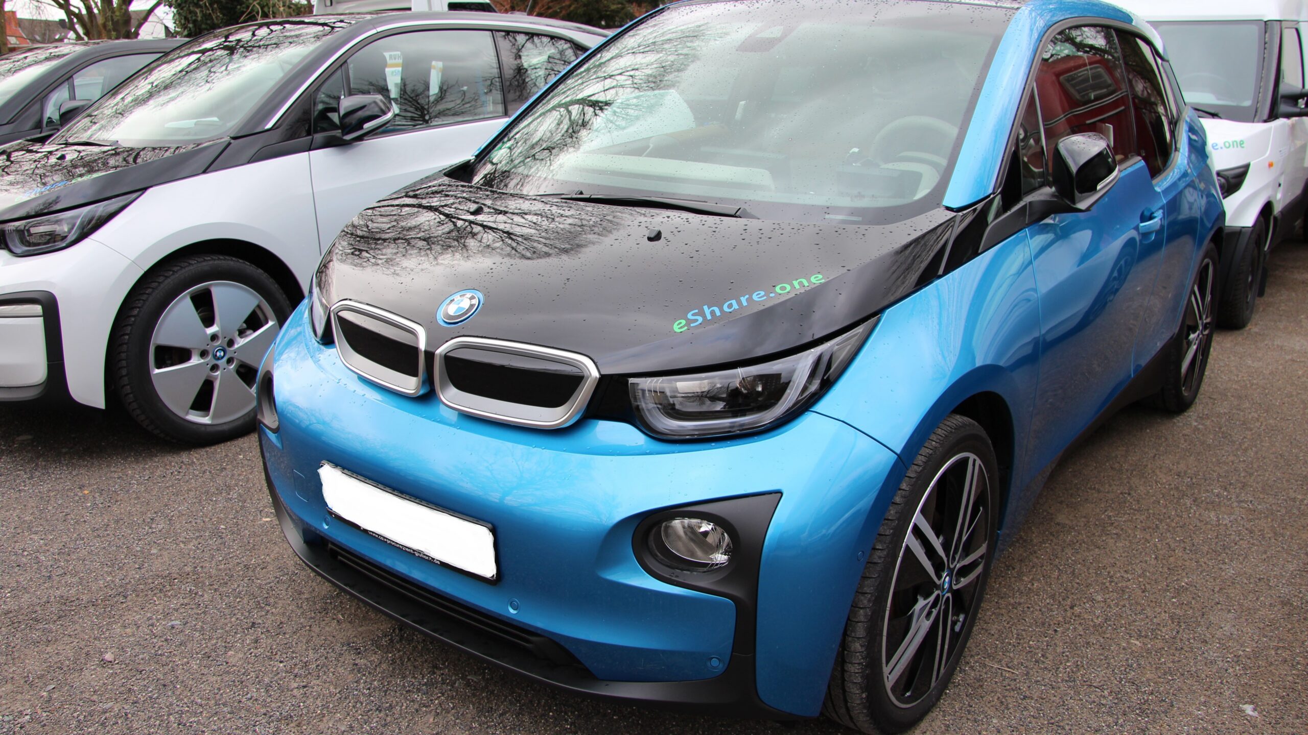 BMW i3: starting the engine and idle running