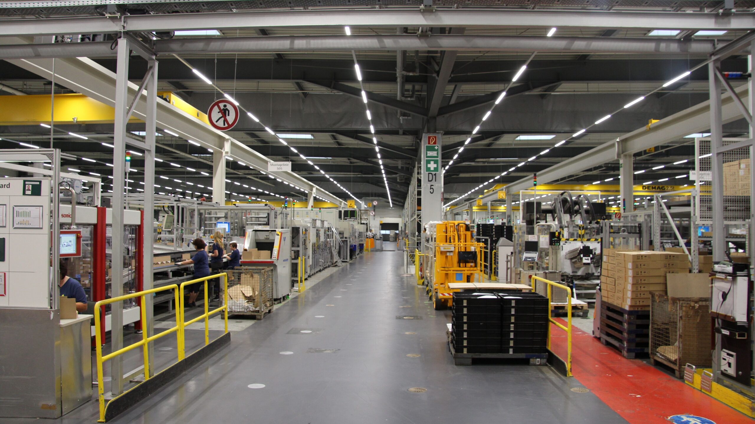 Gigaset Cordless Telephone Production I: Soundscape of Production Hall 50