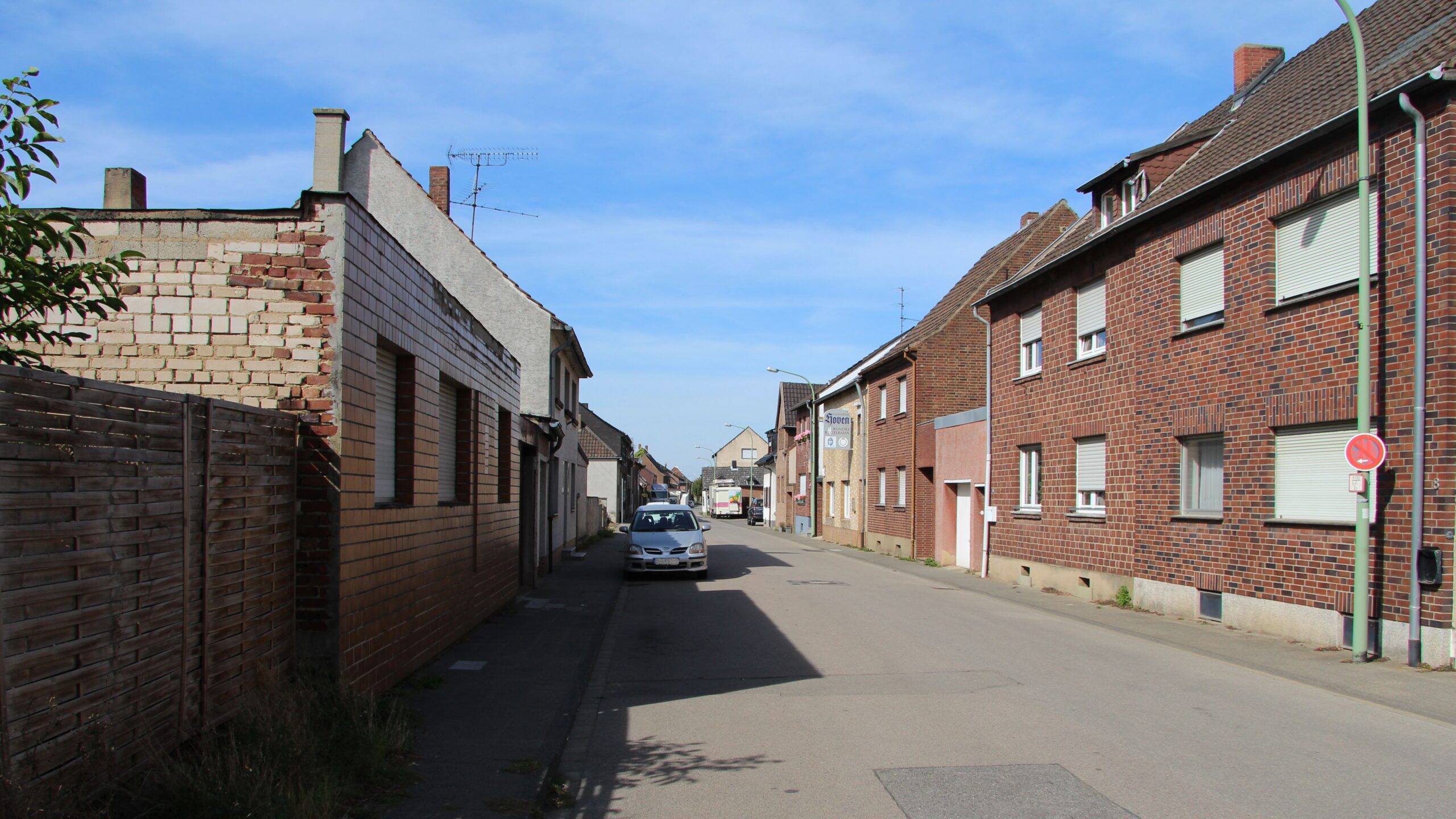 The „Dying“ Village Morschenich-Alt before Demolition: A Soundwalk