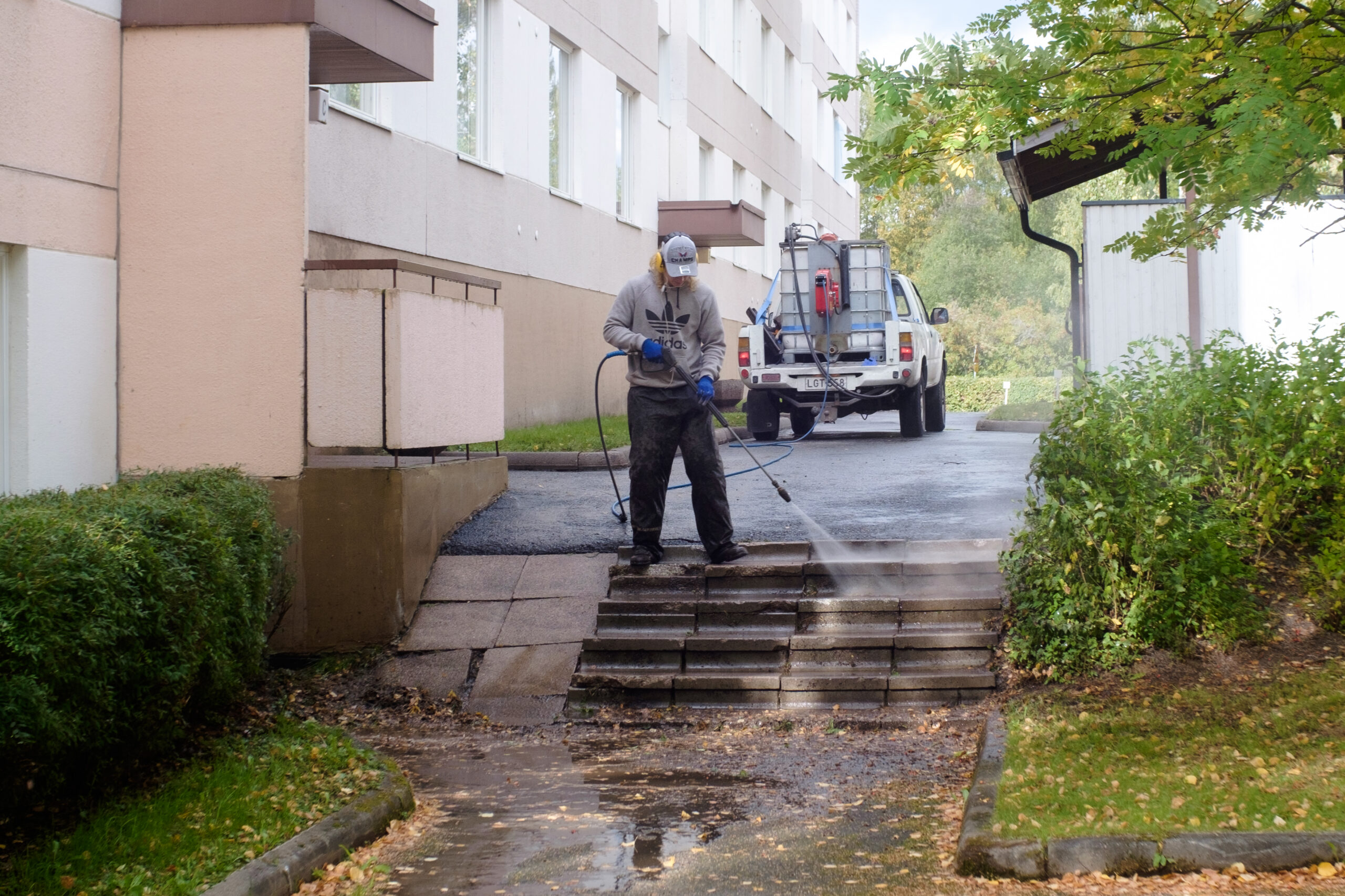 Pressure Washer