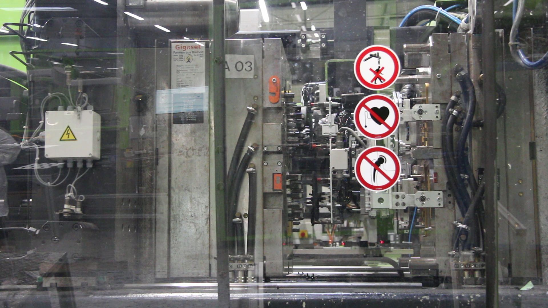 Gigaset Cordless Telephone Production IV: Engel “In Mould Decoration” Part II
