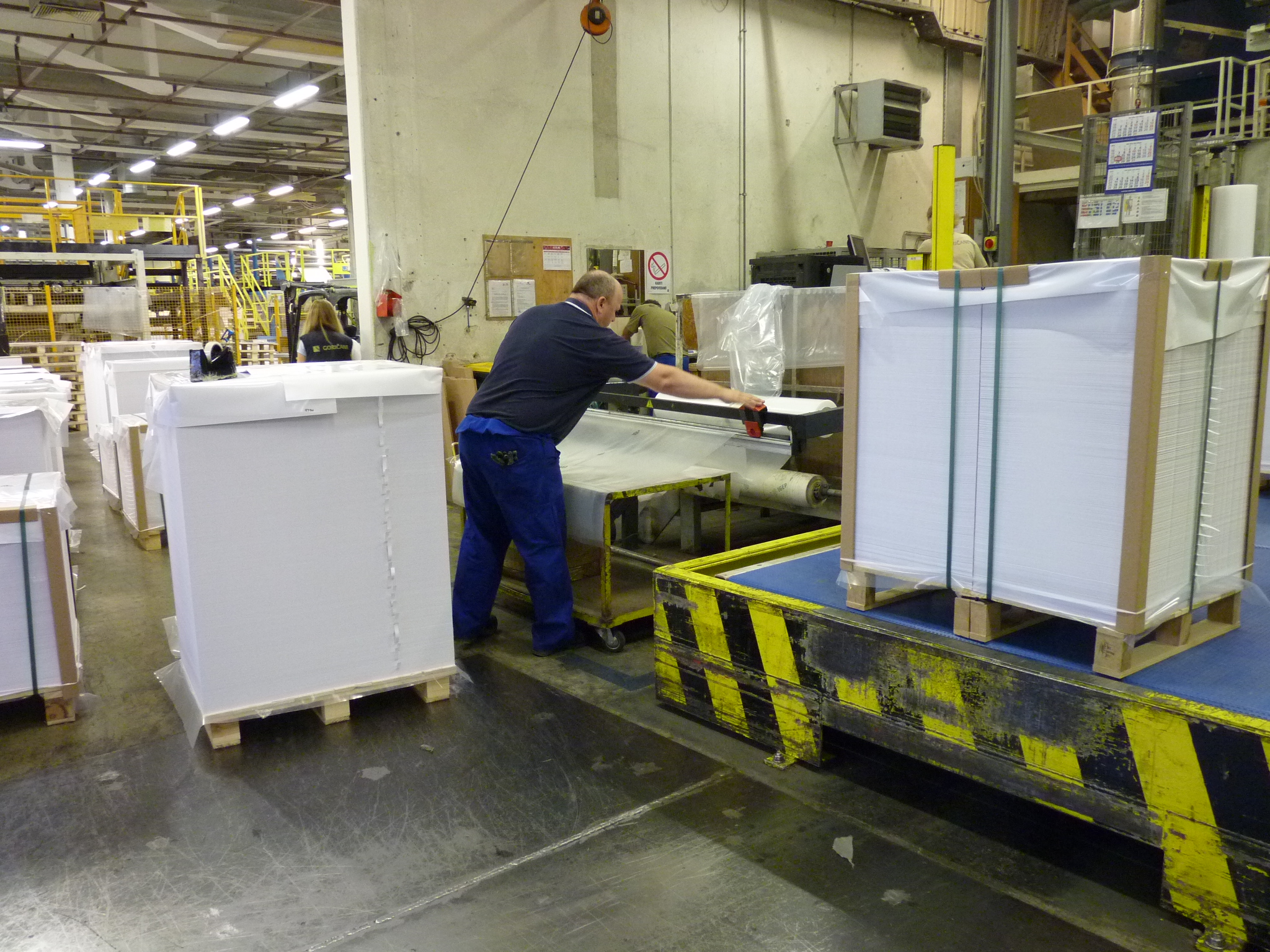 Packaging / manual and machine