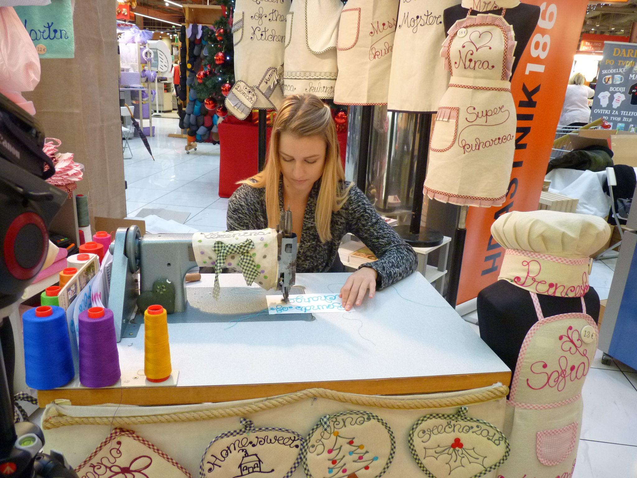 Embroiding; Christmas Shopping Centre in Ljubljana